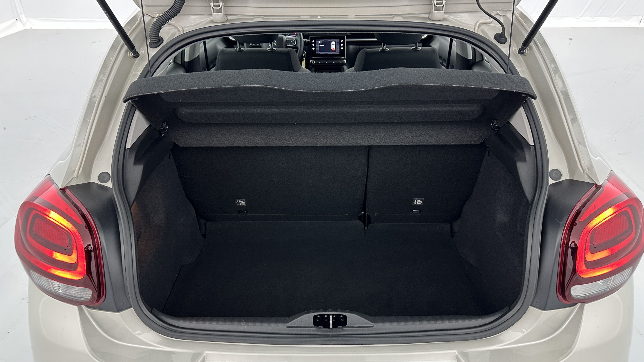 Vente en ligne Citroën C3 C3 1.2 PureTech 83ch Feel Pack au prix de 19 520 €