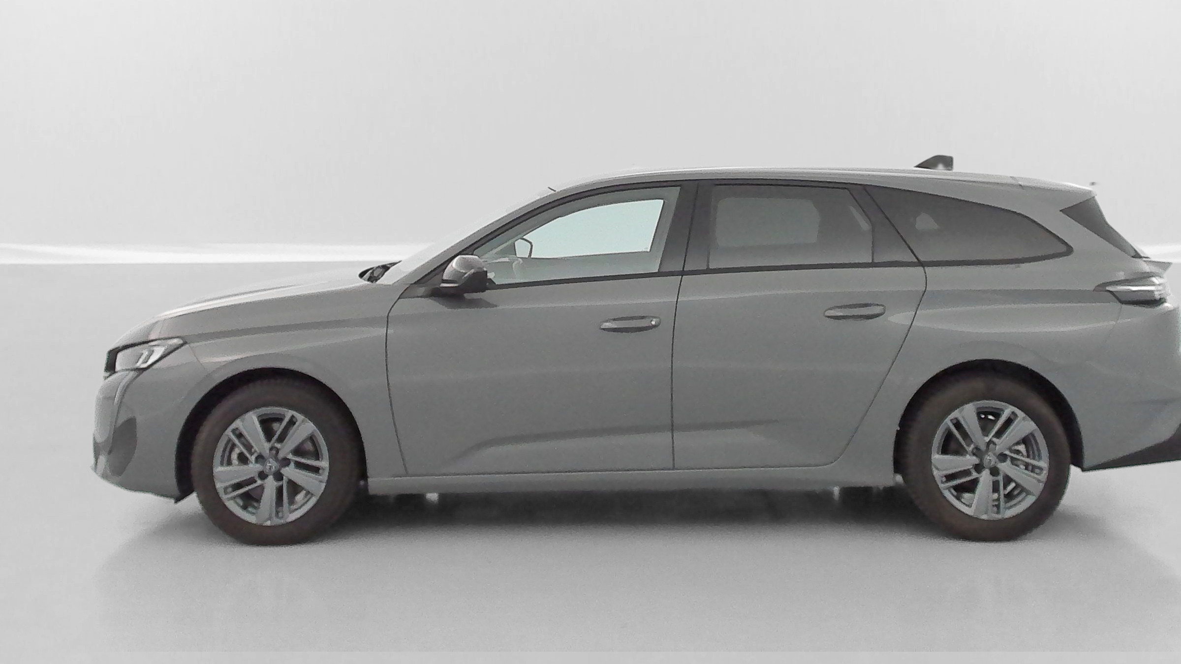 Vente en ligne Peugeot 308 SW 308 SW 1.2 PureTech 130ch Allure au prix de 21 910 €