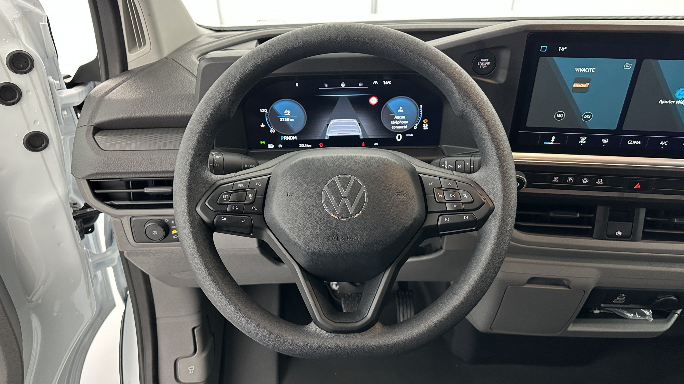 Vente en ligne Volkswagen Transporter TRANSPORTER T7 Van L1 2.0 TDI 150ch Business BVA8 au prix de 39 800 €