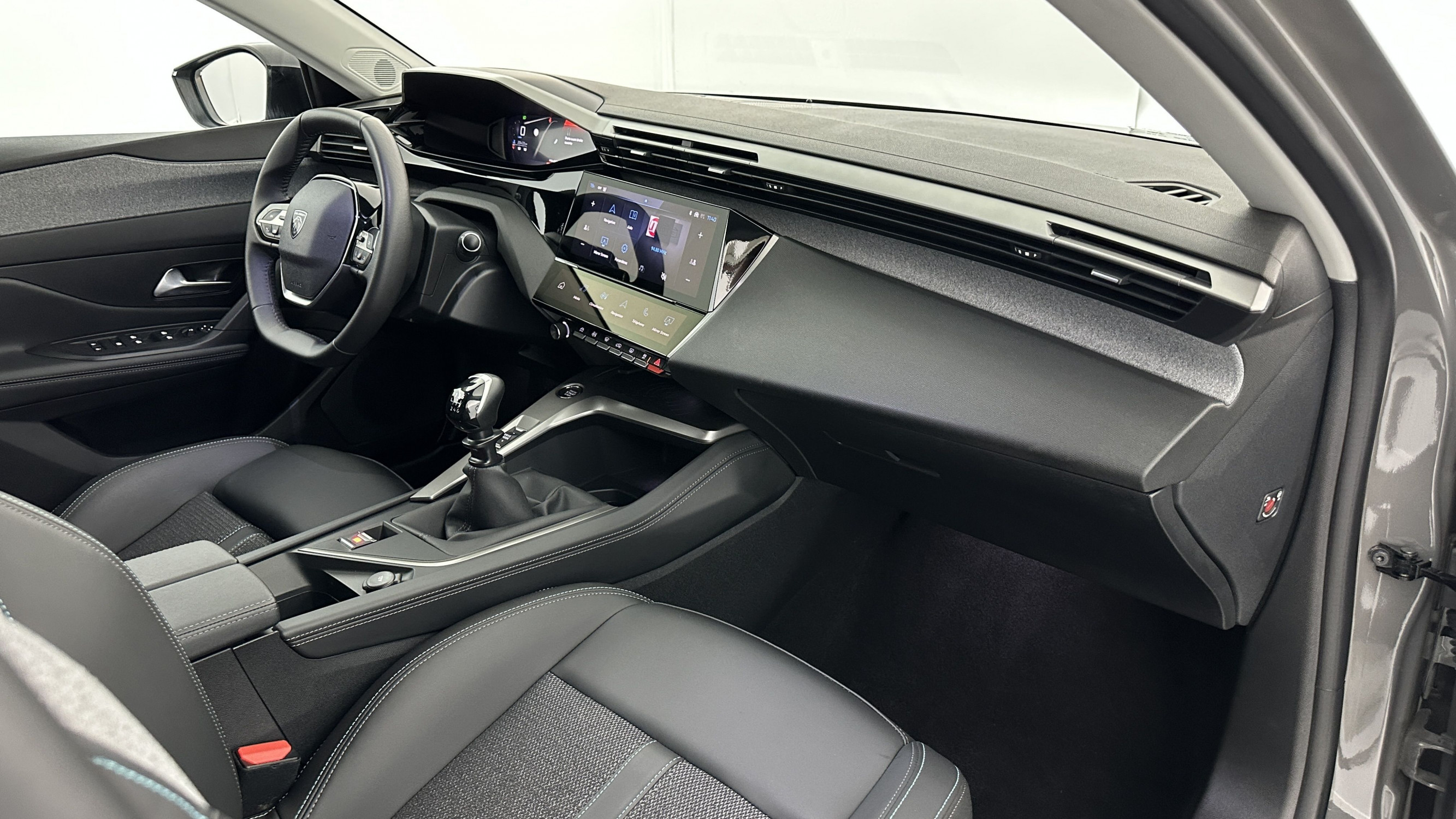 Vente en ligne Peugeot 308 SW 308 SW 1.2 PureTech 130ch Allure au prix de 21 910 €
