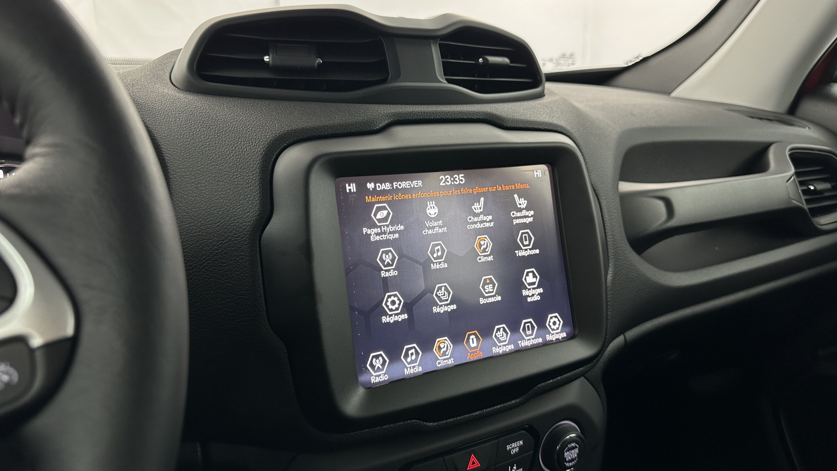 Vente en ligne Jeep Renegade RENEGADE 1.5 Turbo T4 130ch Limited e-Hybrid BVR7 au prix de 25 900 €