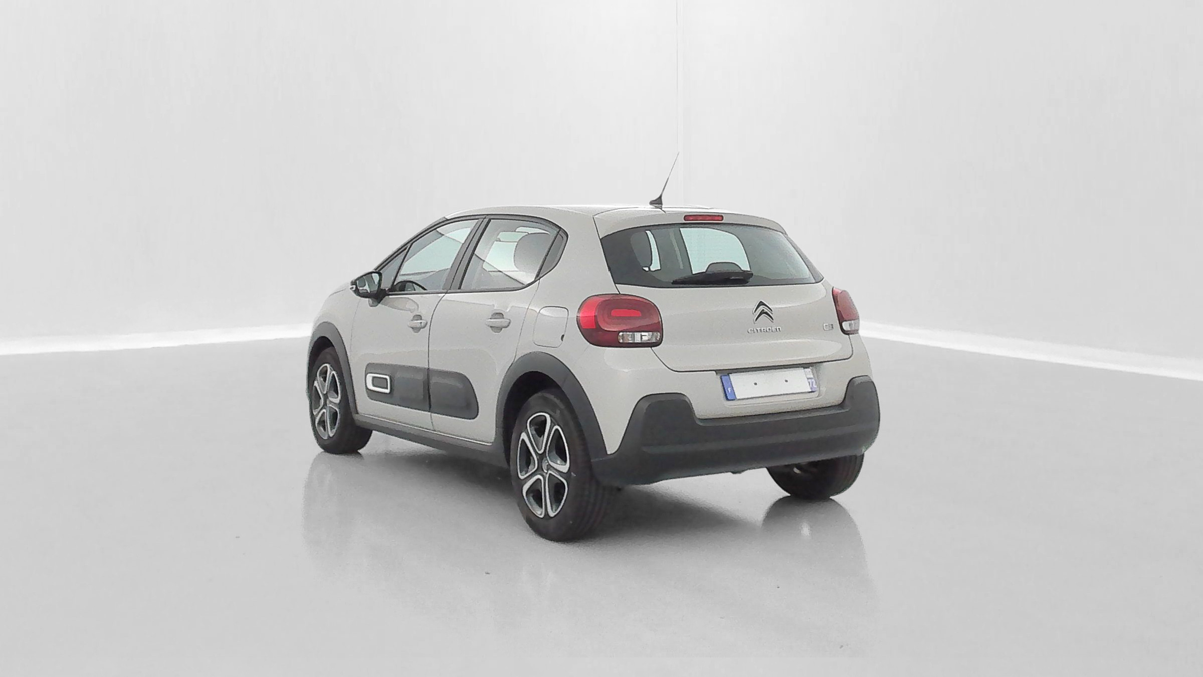 Vente en ligne Citroën C3 C3 1.2 PureTech 83ch Feel Pack au prix de 19 520 €
