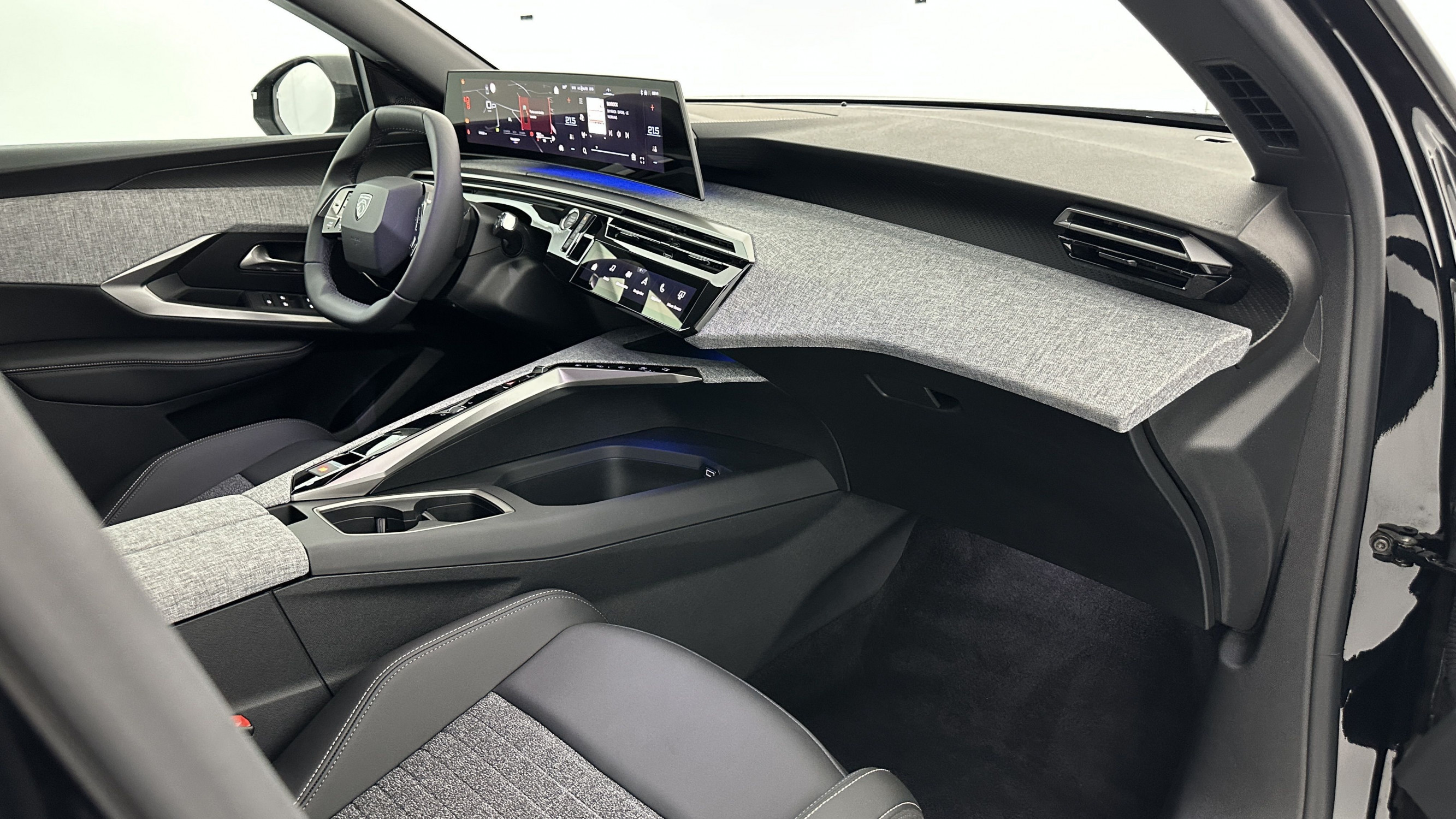 Vente en ligne Peugeot 5008 5008 III 1.2 Hybrid 145ch Allure e-DCS6 au prix de 29 900 €