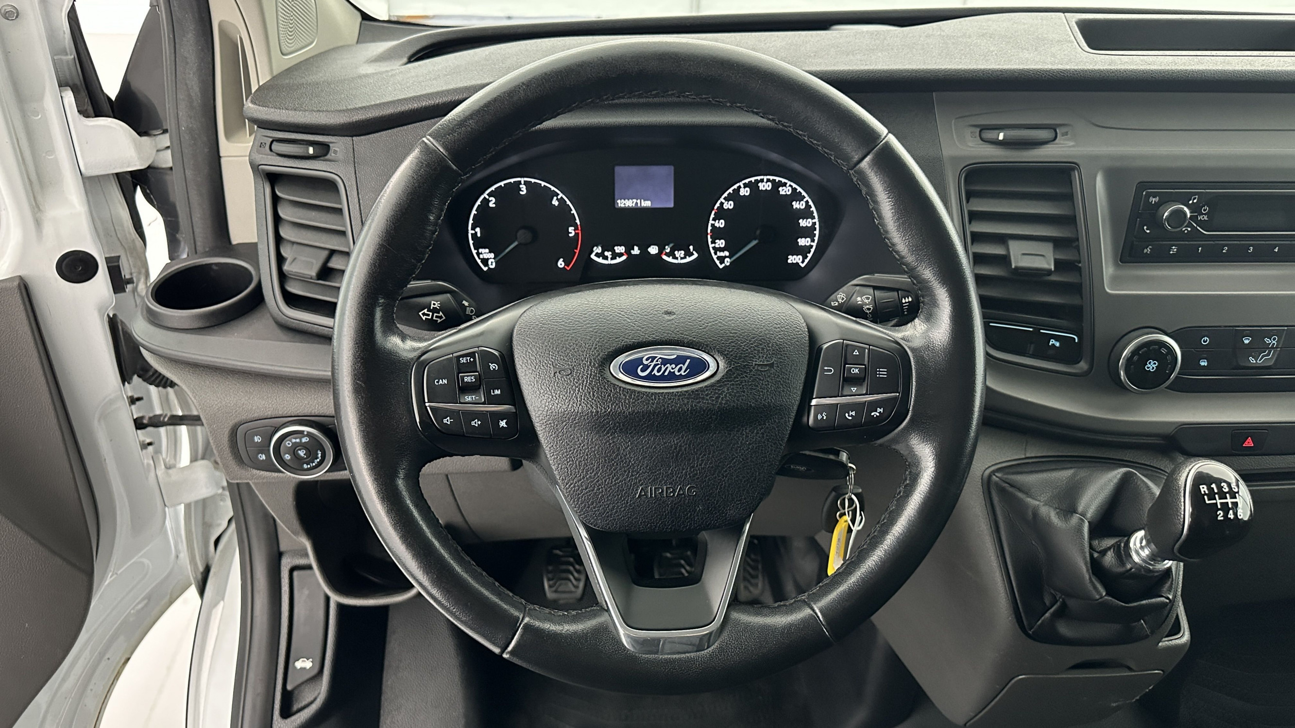 Vente en ligne Ford Transit Custom TRANSIT CUSTOM 280 L1H1 2.0 Ecoblue 105ch Trend Business au prix de 17 480 €