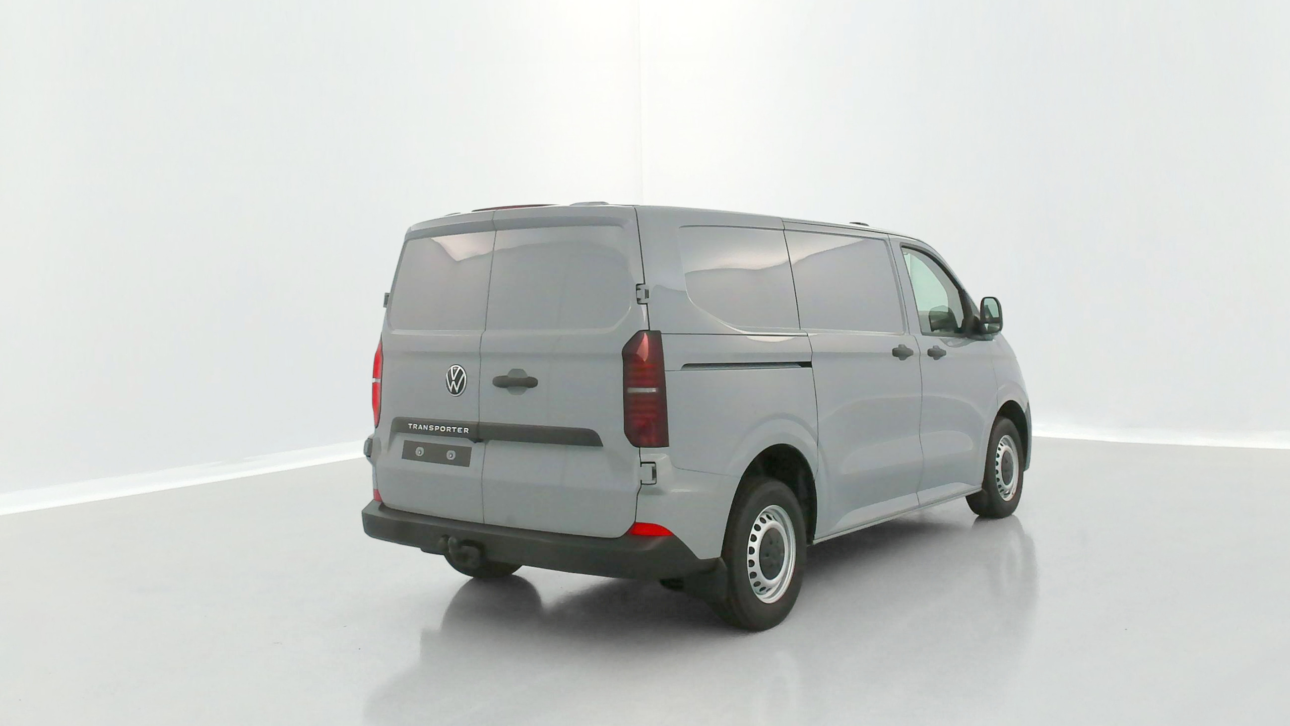 Vente en ligne Volkswagen Transporter TRANSPORTER T7 Van L1 2.0 TDI 150ch Business BVA8 au prix de 39 800 €