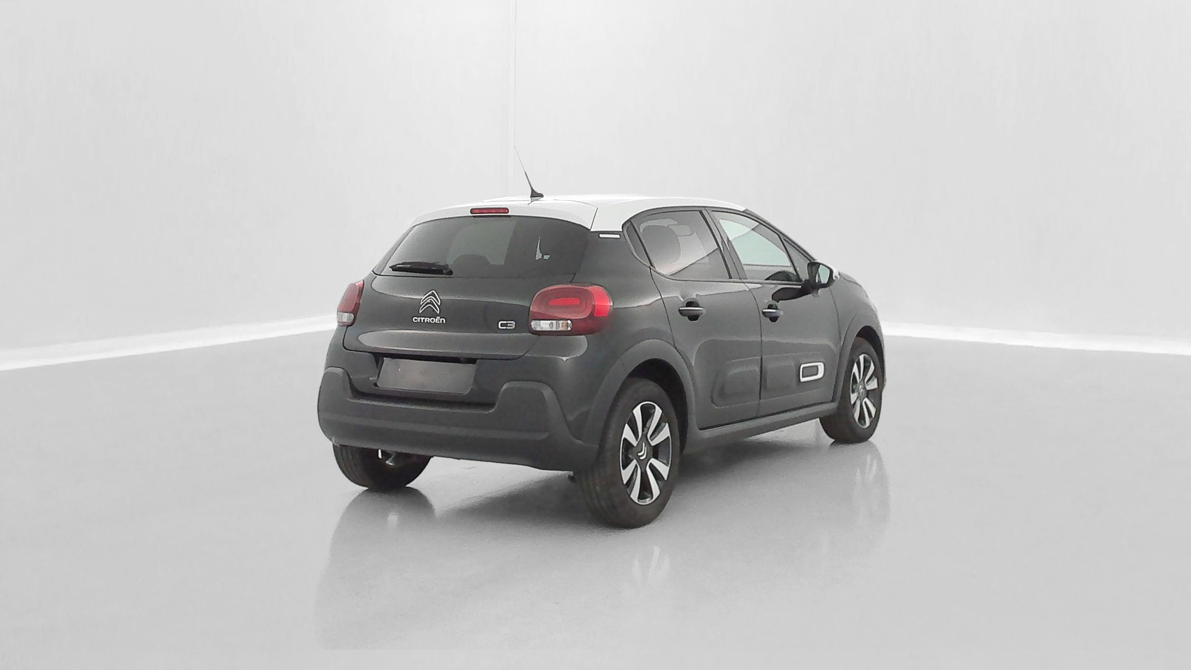 Vente en ligne Citroën C3 C3 III 1.2 PureTech 110ch Shine au prix de 16 600 €