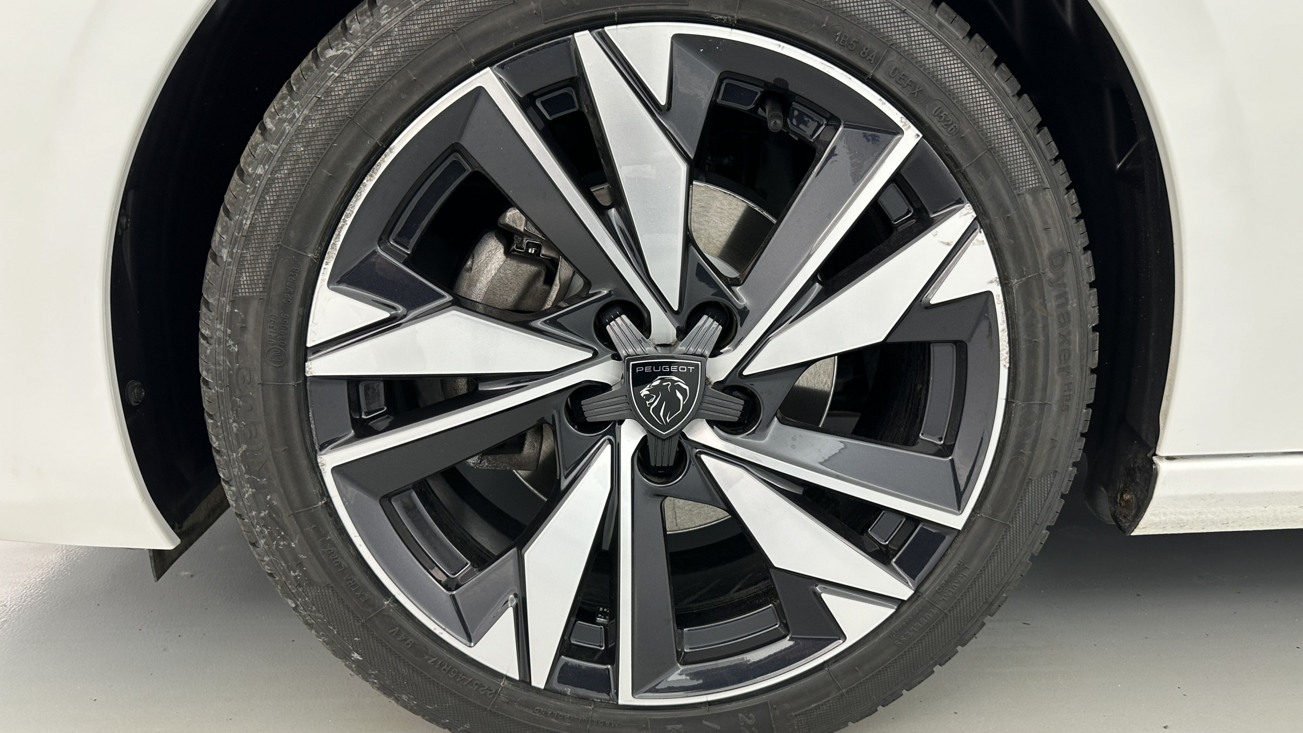 Vente en ligne Peugeot 308 308 III 1.2 Puretech 130ch Allure Pack EAT8 au prix de 21 080 €