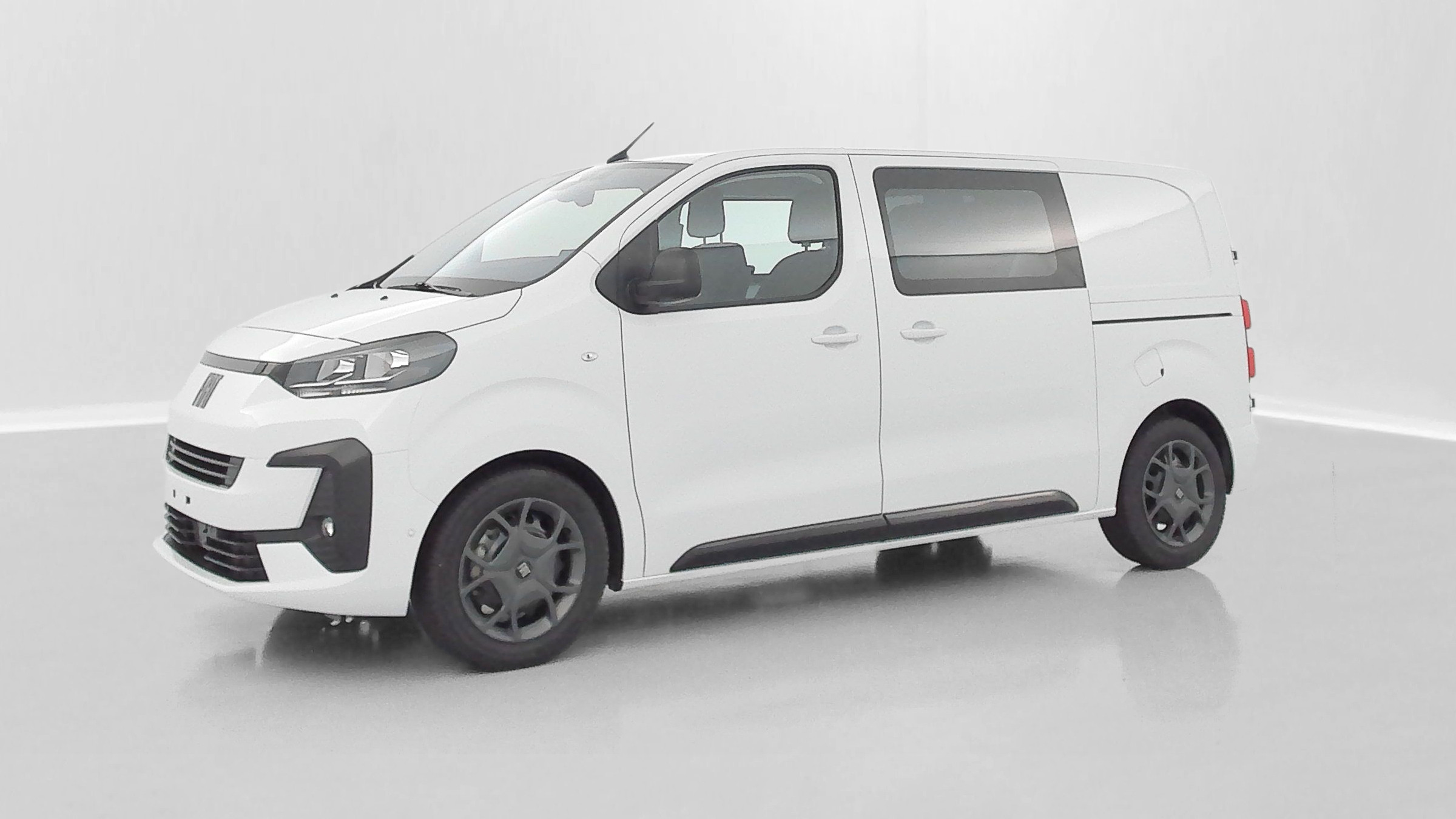 Vente en ligne Fiat Scudo SCUDO CA M 2.0 BlueHDi 180ch Pack Premium Connect EAT8 au prix de 37 160 €