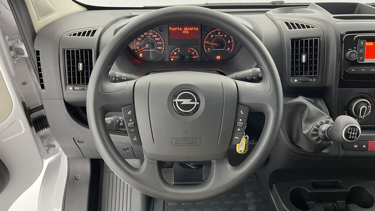 Vente en ligne Opel Movano MOVANO L2H2 35 2.2 BlueHDi 140ch Essentia au prix de 30 680 €
