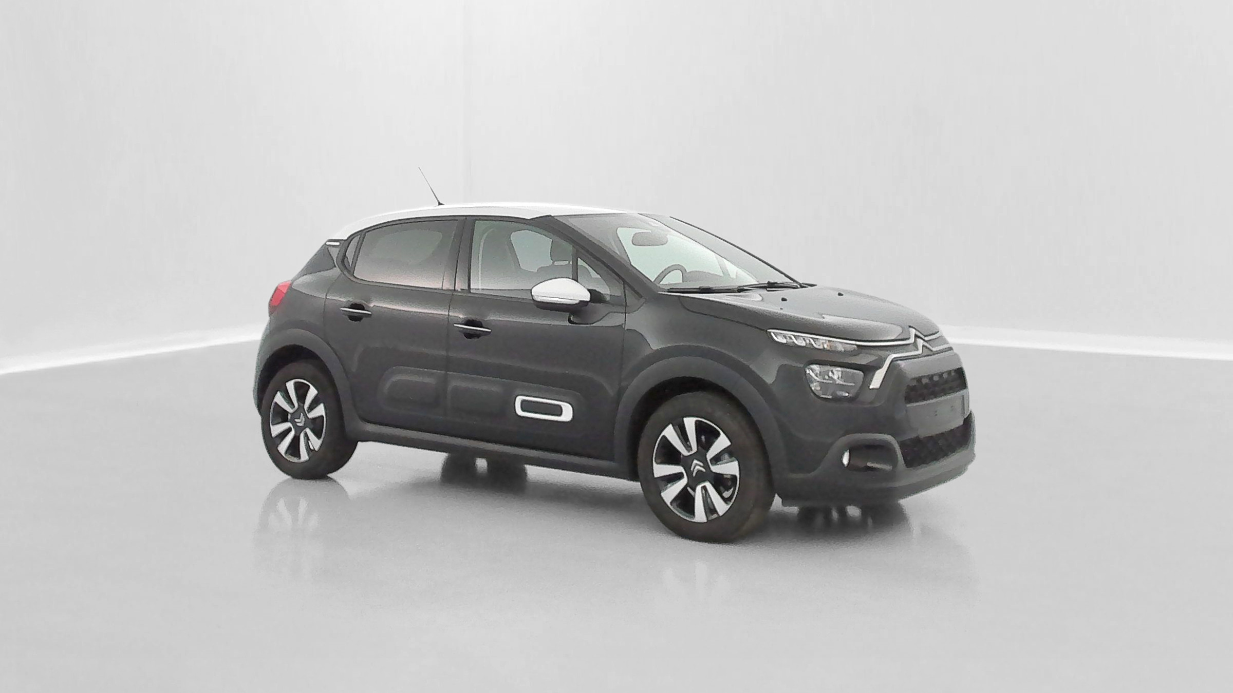 Vente en ligne Citroën C3 C3 III 1.2 PureTech 110ch Shine au prix de 16 600 €