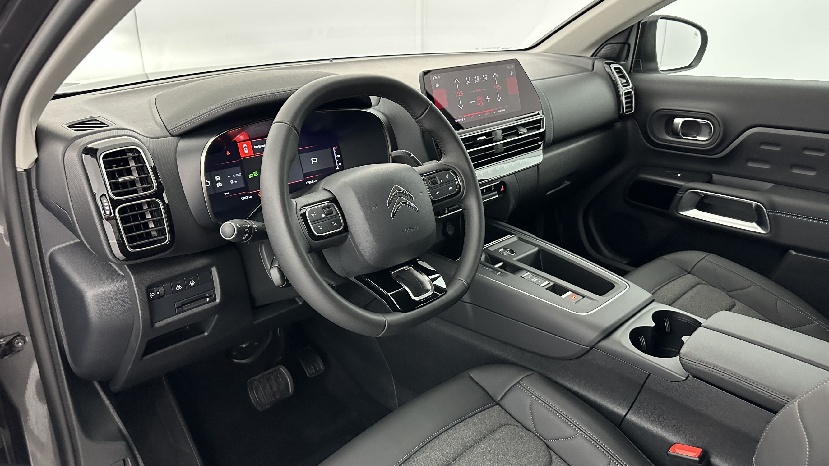 Vente en ligne Citroën C5 Aircross C5 AIRCROSS 1.2 Hybride 145ch Max e-DCS6 au prix de 27 910 €