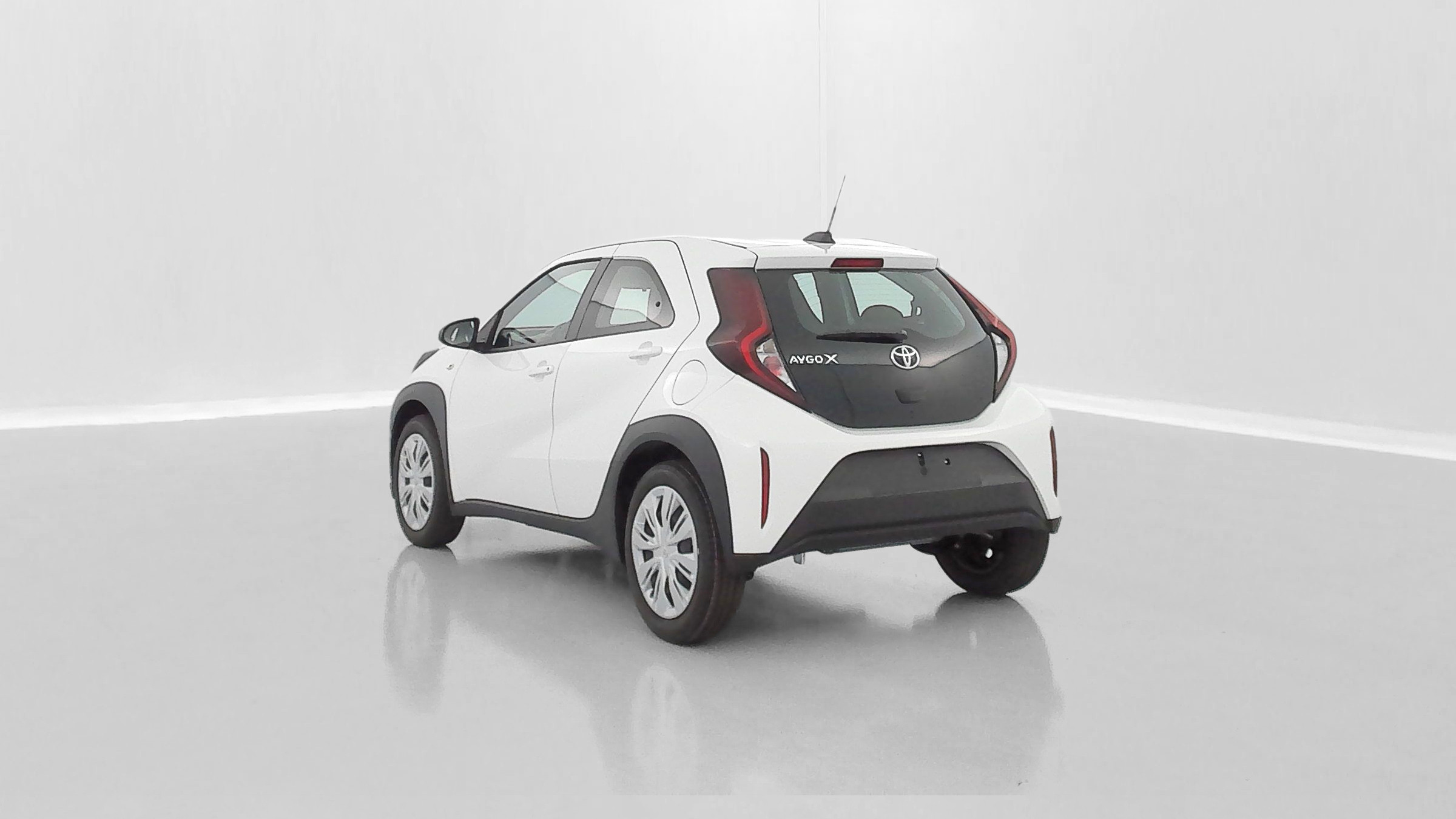 Vente en ligne Toyota Aygo X AYGO X 1.0 VVT-i 72ch Dynamic S-CVT au prix de 18 500 €