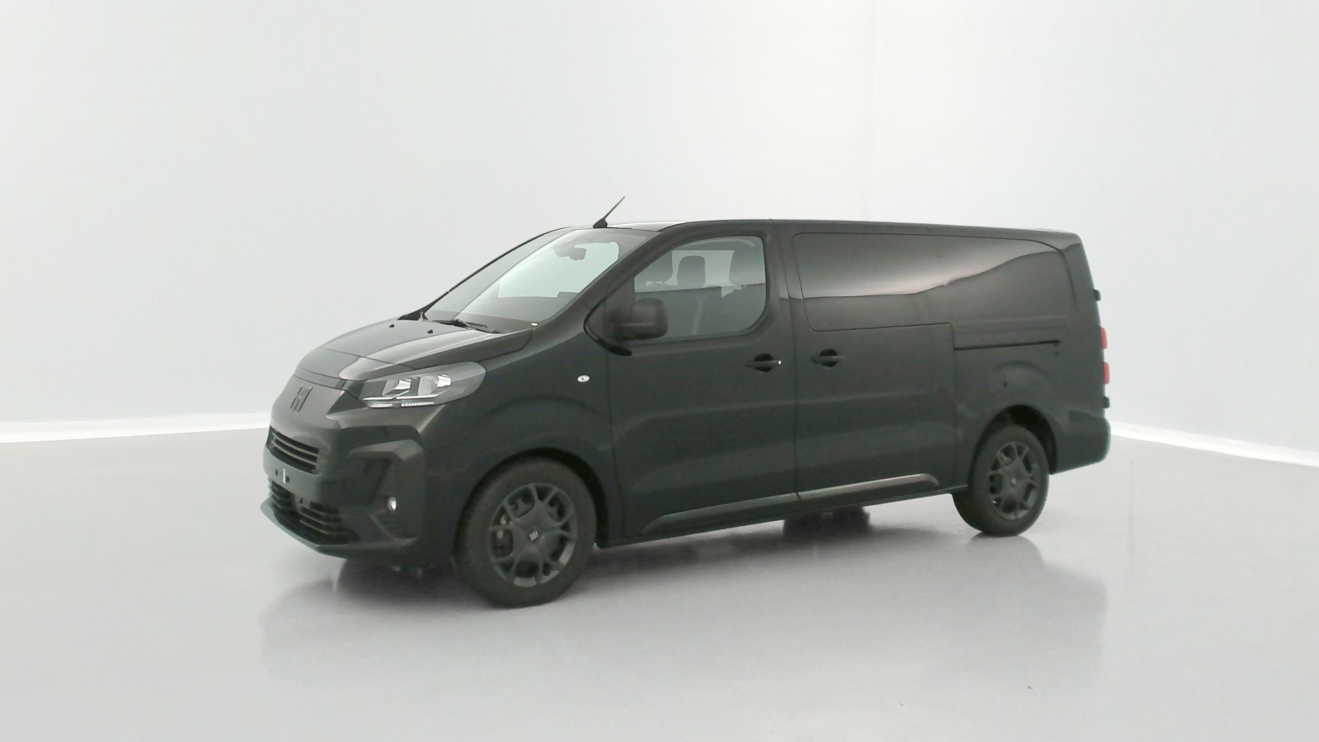 Vente en ligne Fiat Scudo SCUDO CA XL 2.0 BlueHDi 180ch Pack Premium Connect EAT8 au prix de 39 080 €