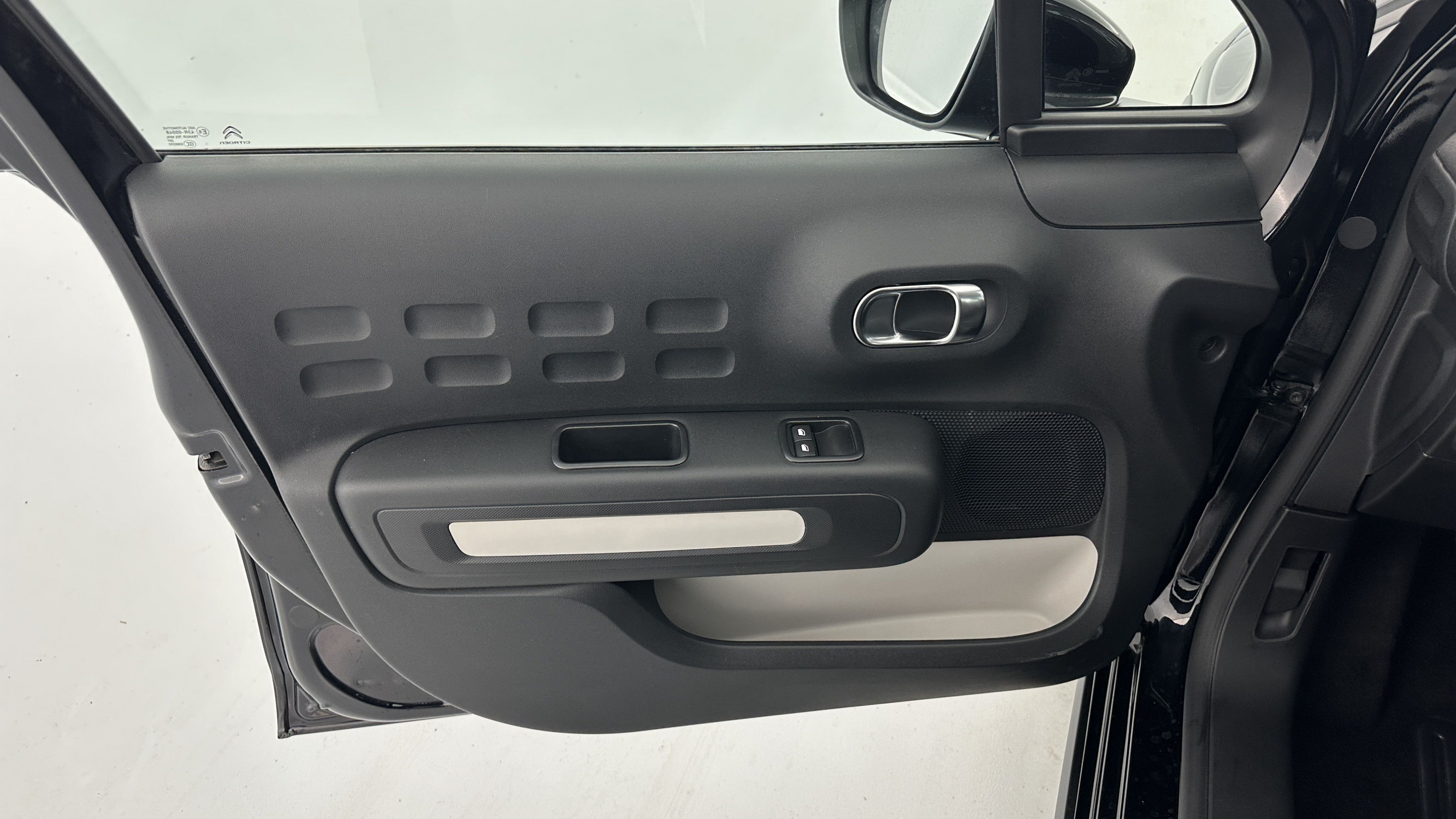 Vente en ligne Citroën C3 C3 1.2 PureTech 83ch Plus au prix de 15 610 €