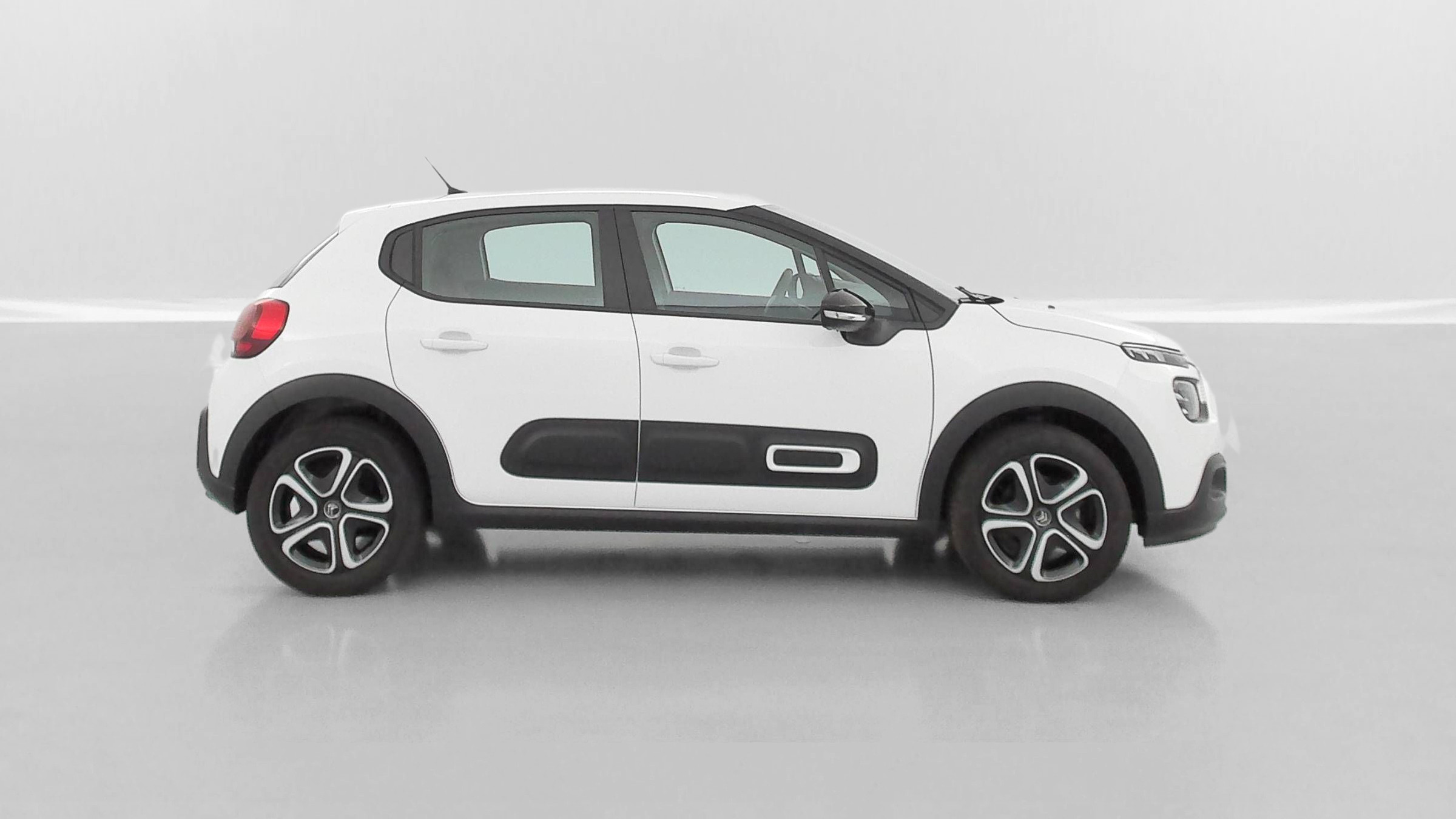 Vente en ligne Citroën C3 C3 1.2 PureTech 83ch Feel Pack au prix de 16 600 €