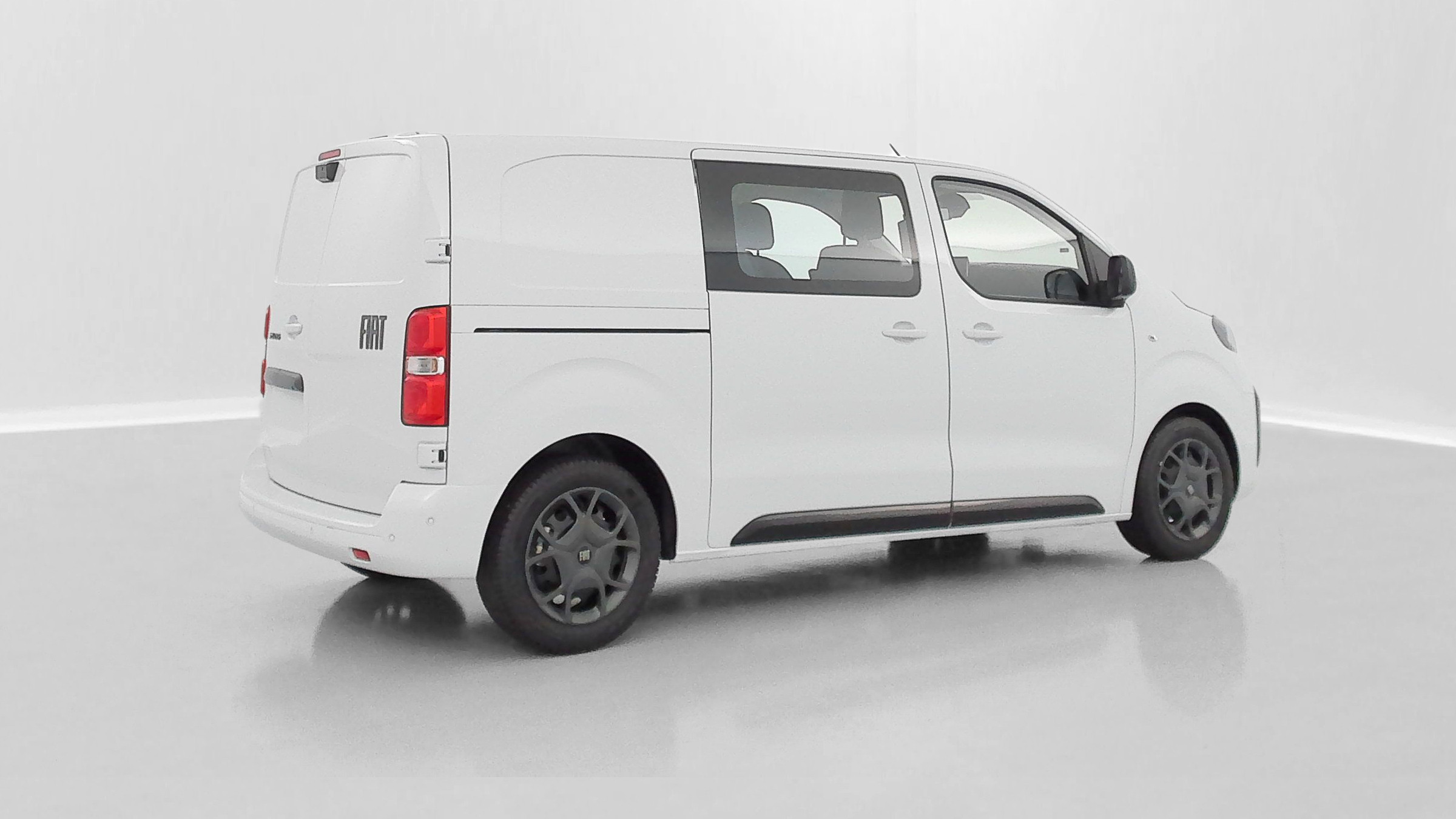Vente en ligne Fiat Scudo SCUDO CA M 2.0 BlueHDi 180ch Pack Premium Connect EAT8 au prix de 37 160 €