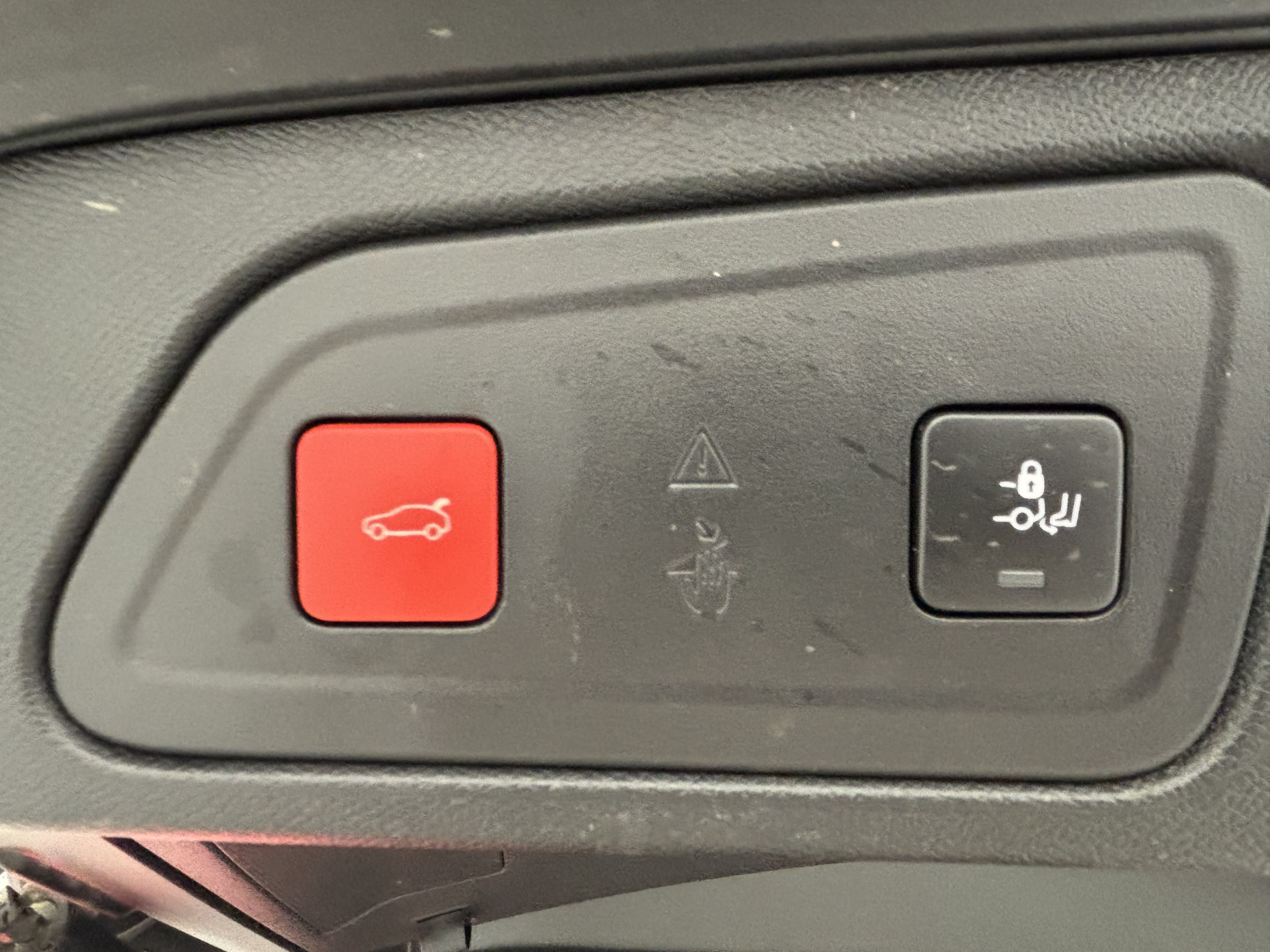 Vente en ligne Citroën C5 Aircross BlueHDi 130ch Feel EAT8 Suréquipé au prix de 15 990 €
