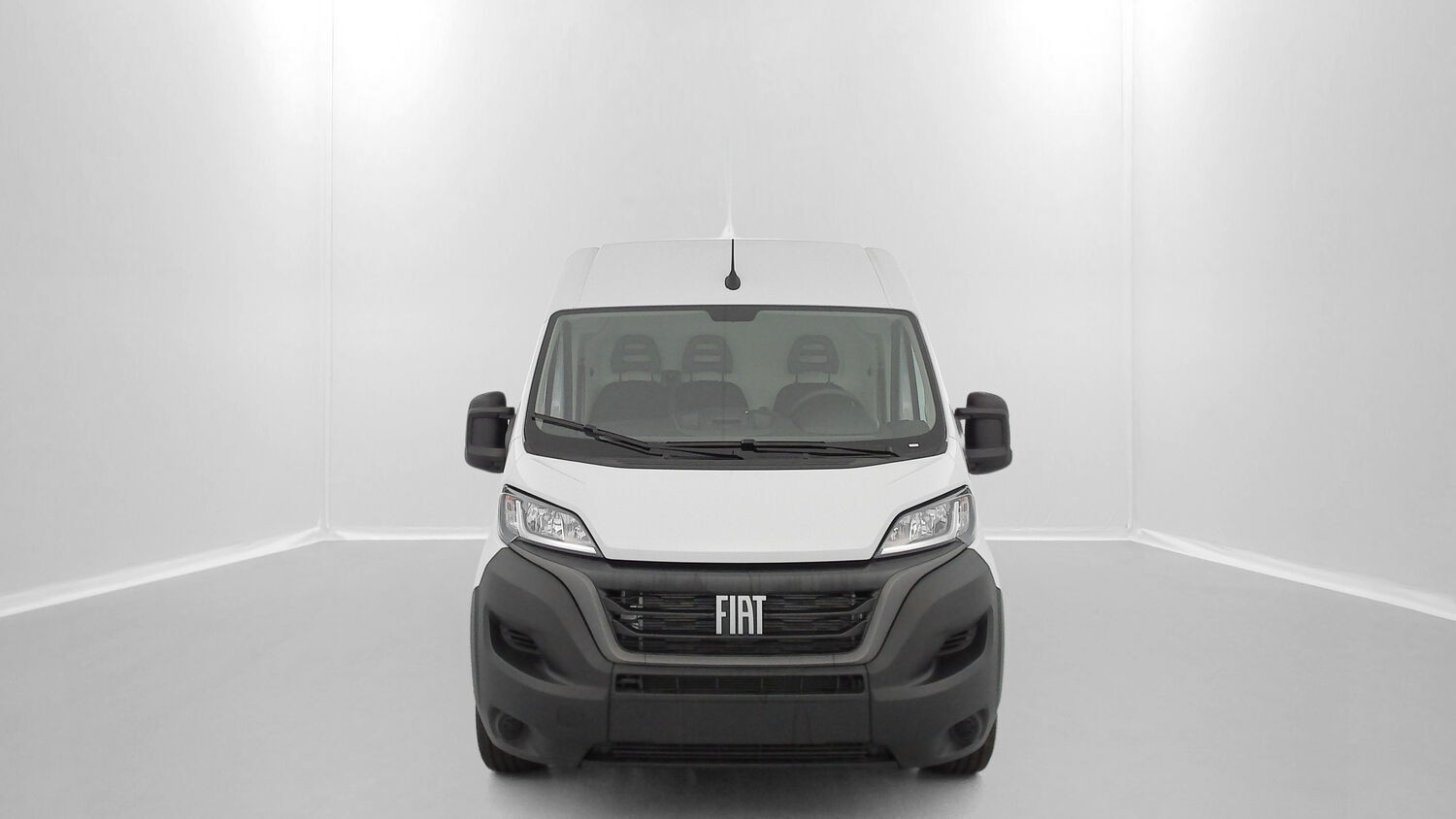 Vente en ligne Fiat Ducato Fourgon DUCATO 3.3 LH2 2.2 H3-Power 140ch Pack Pro Lounge Connect au prix de 31 880 €