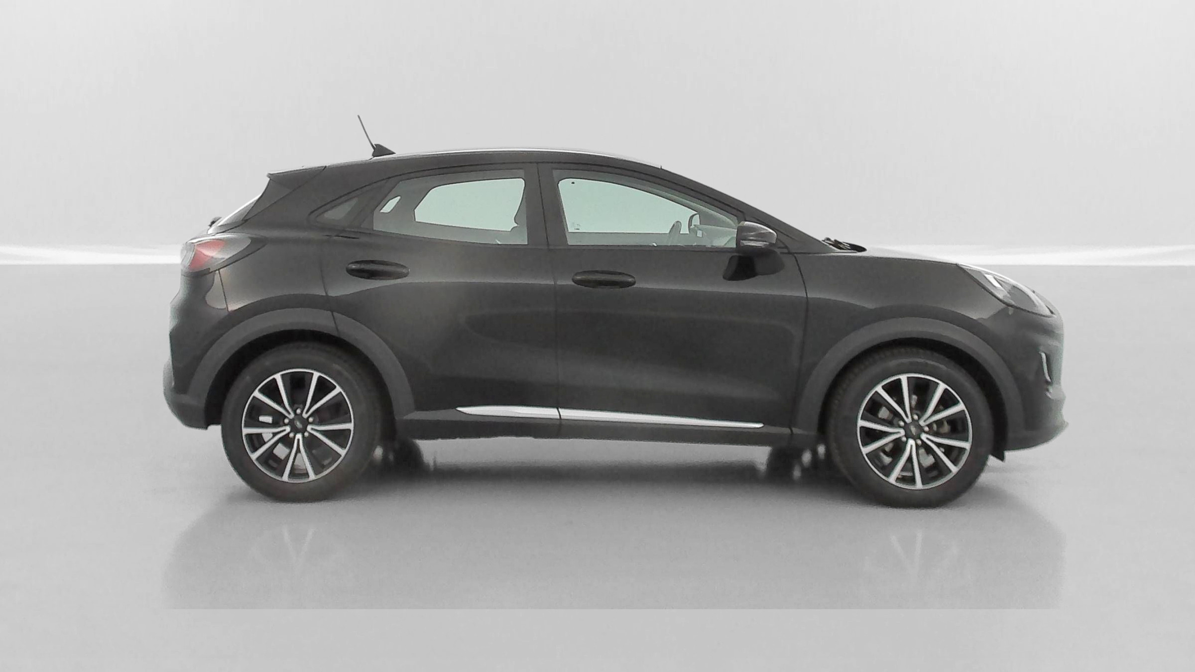 Vente en ligne Ford Puma PUMA 1.0 EcoBoost 125ch Titanium DCT7 au prix de 19 880 €