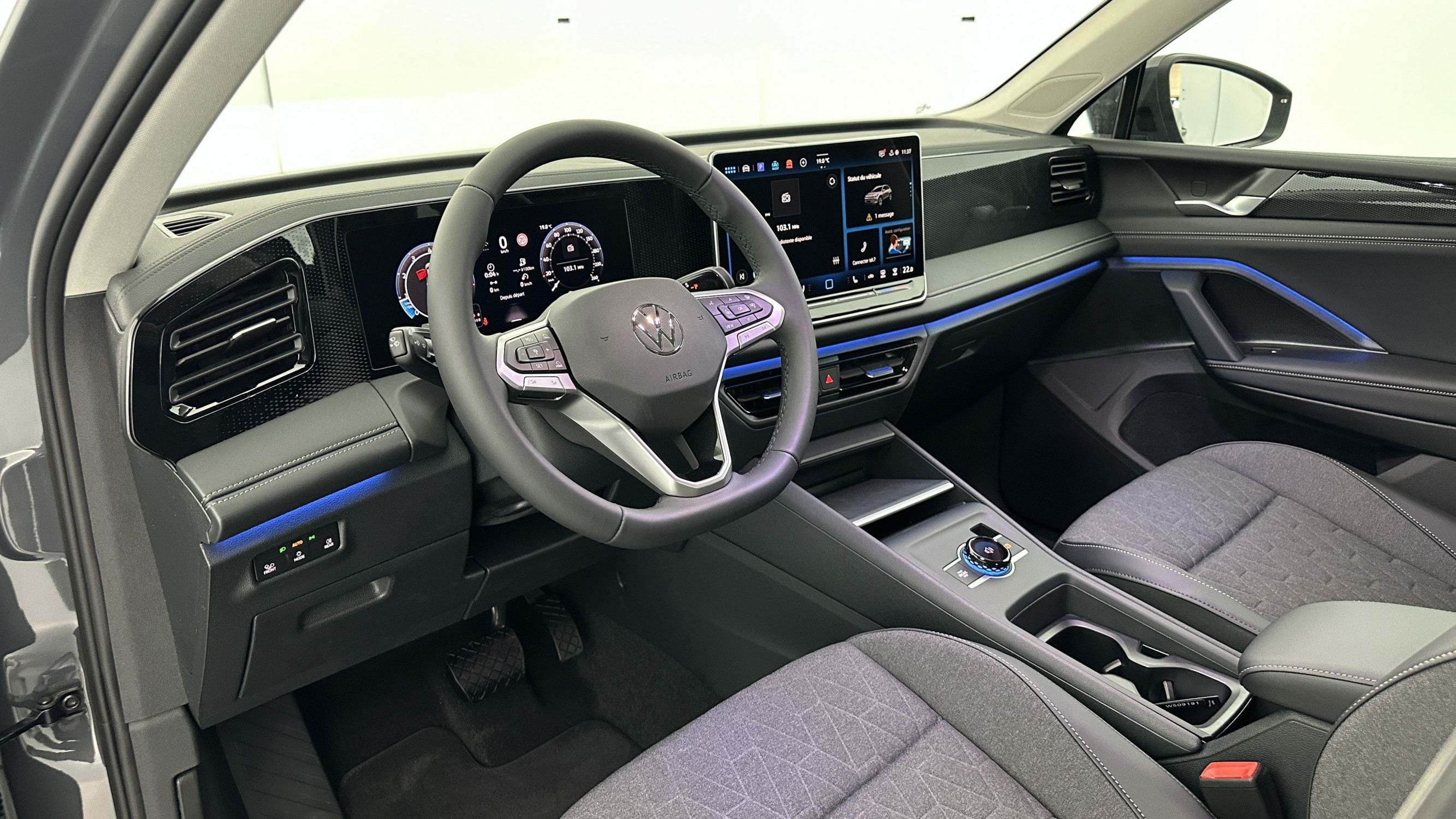 Vente en ligne Volkswagen Tiguan TIGUAN III 1.5 eTSI 150ch Life Plus DSG7 au prix de 37 900 €