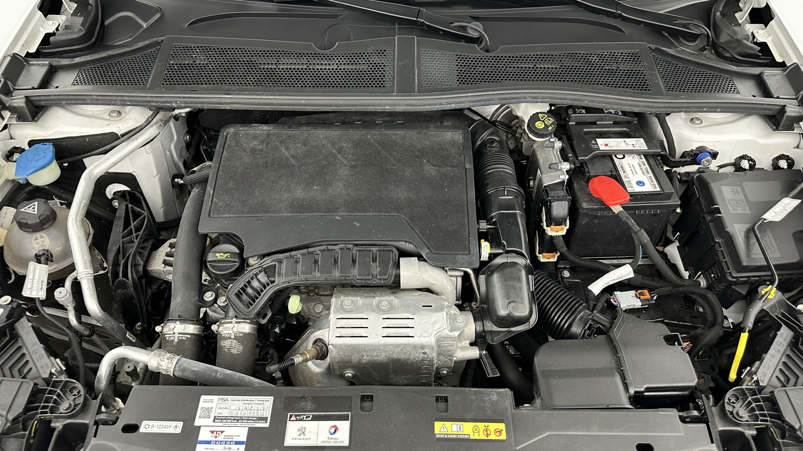 Vente en ligne Peugeot 308 308 III 1.2 Puretech 130ch Allure Pack EAT8 au prix de 21 080 €
