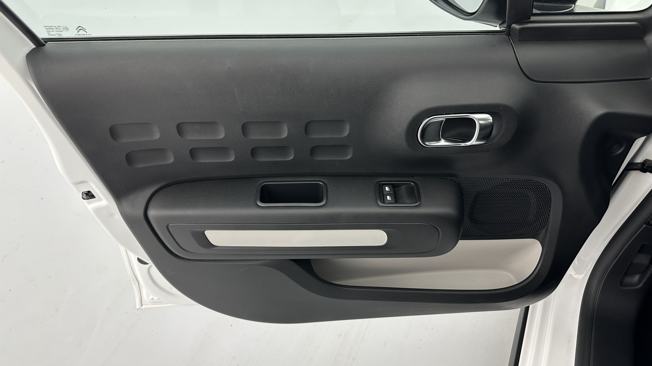 Vente en ligne Citroën C3 C3 1.2 PureTech 83ch Feel Pack au prix de 16 600 €