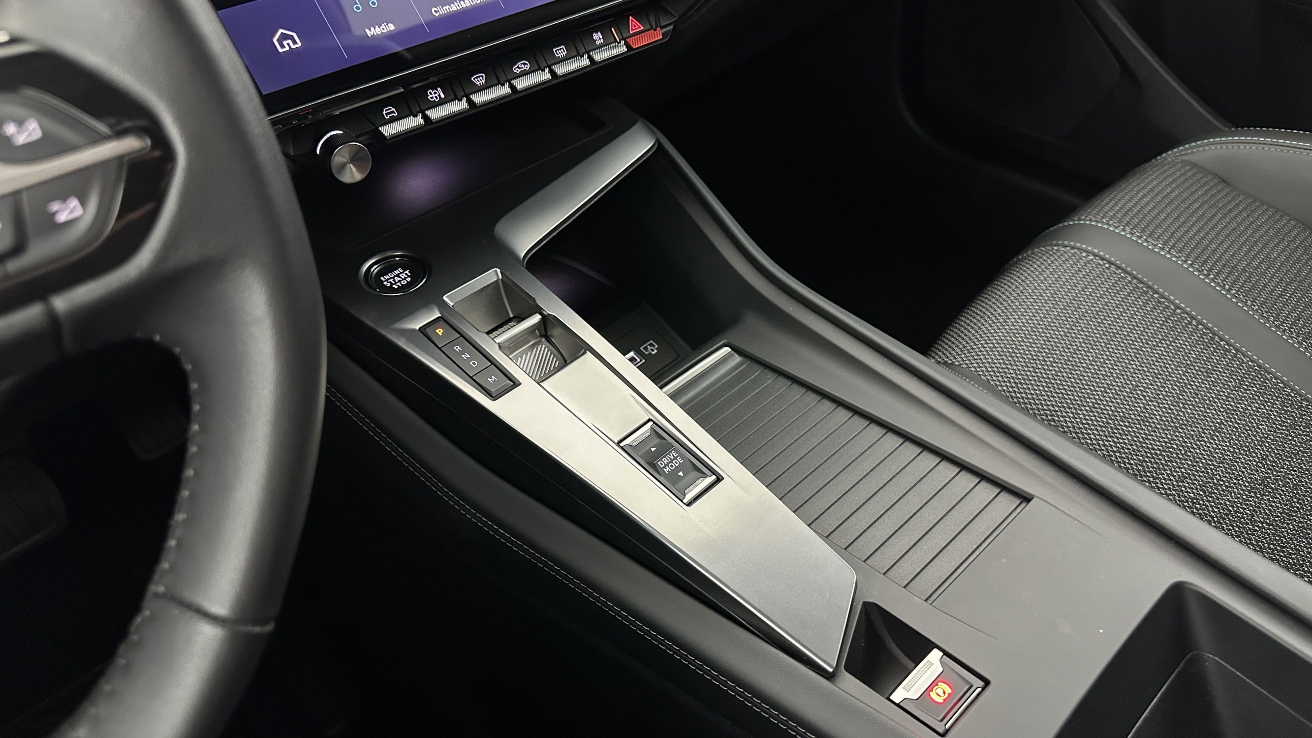 Vente en ligne Peugeot 308 308 III 1.2 Puretech 130ch Allure Pack EAT8 au prix de 21 080 €