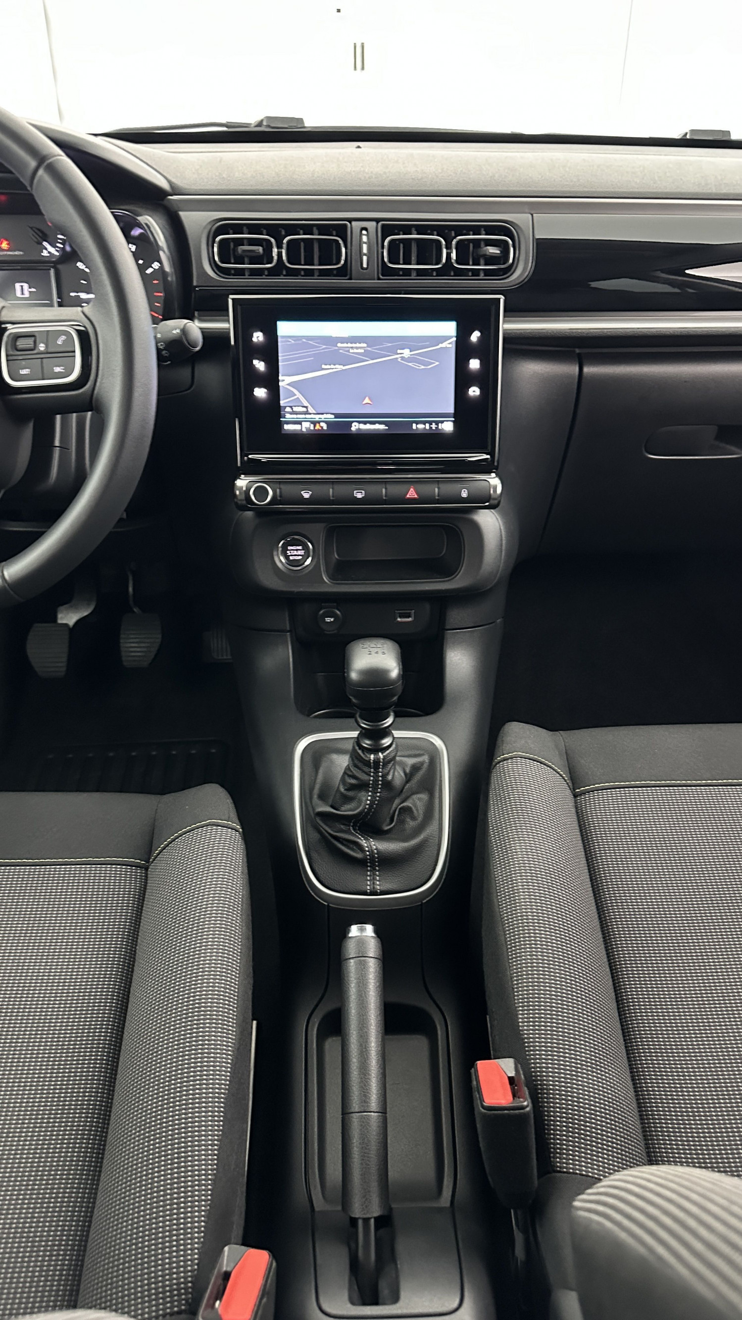 Vente en ligne Citroën C3 C3 III 1.2 PureTech 110ch Shine au prix de 16 600 €