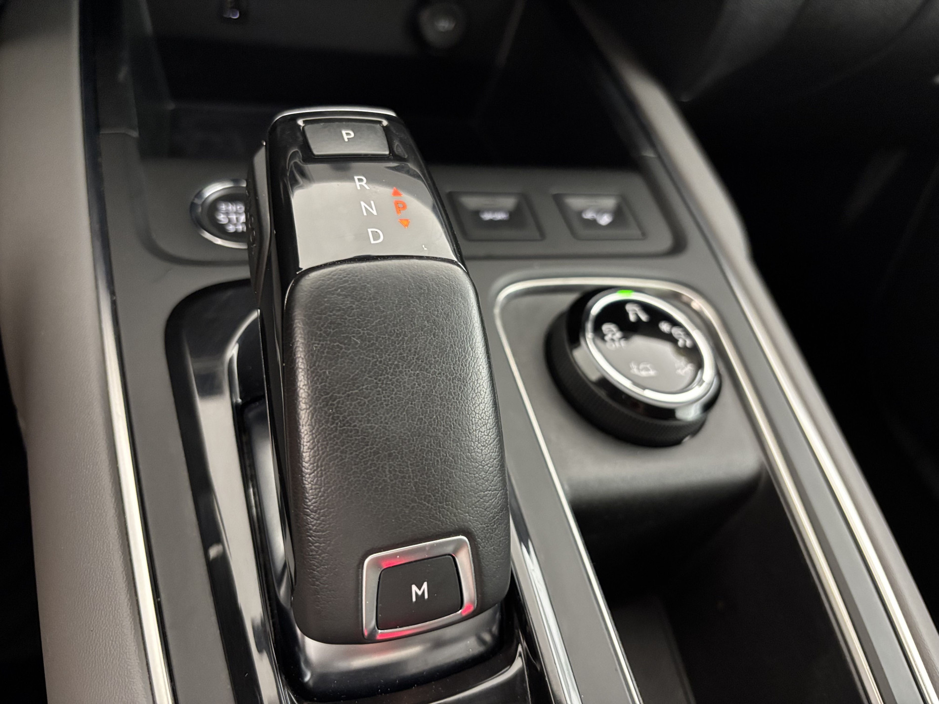 Vente en ligne Citroën C5 Aircross BlueHDi 130ch Feel EAT8 Suréquipé au prix de 15 990 €