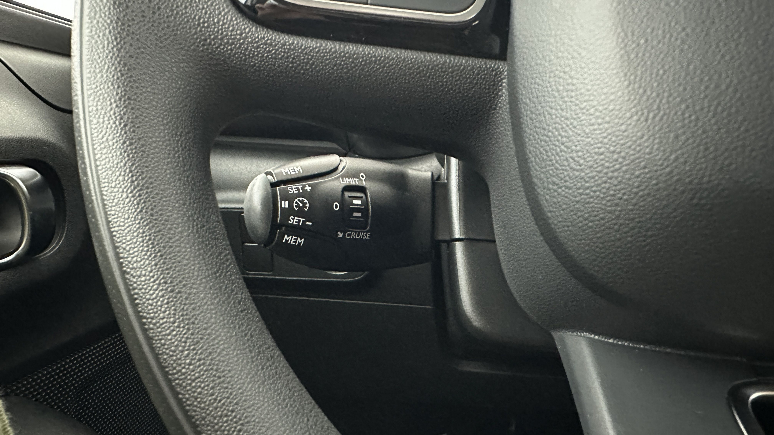 Vente en ligne Citroën C3 C3 1.2 PureTech 83ch Feel Pack au prix de 16 600 €