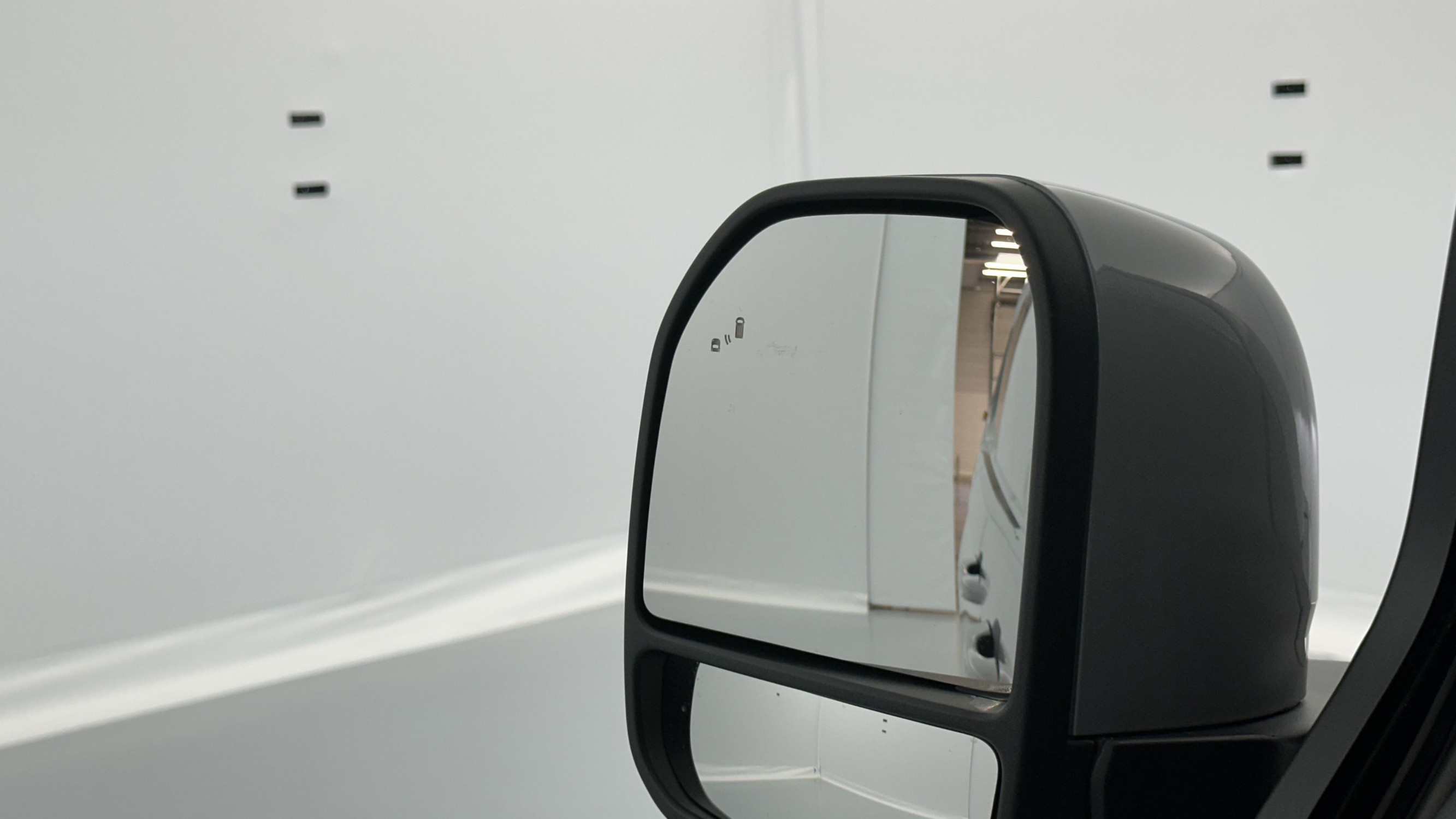 Vente en ligne Volkswagen Transporter TRANSPORTER T7 L2H1 2.0 TDI 150ch Business BVA8 au prix de 45 440 €