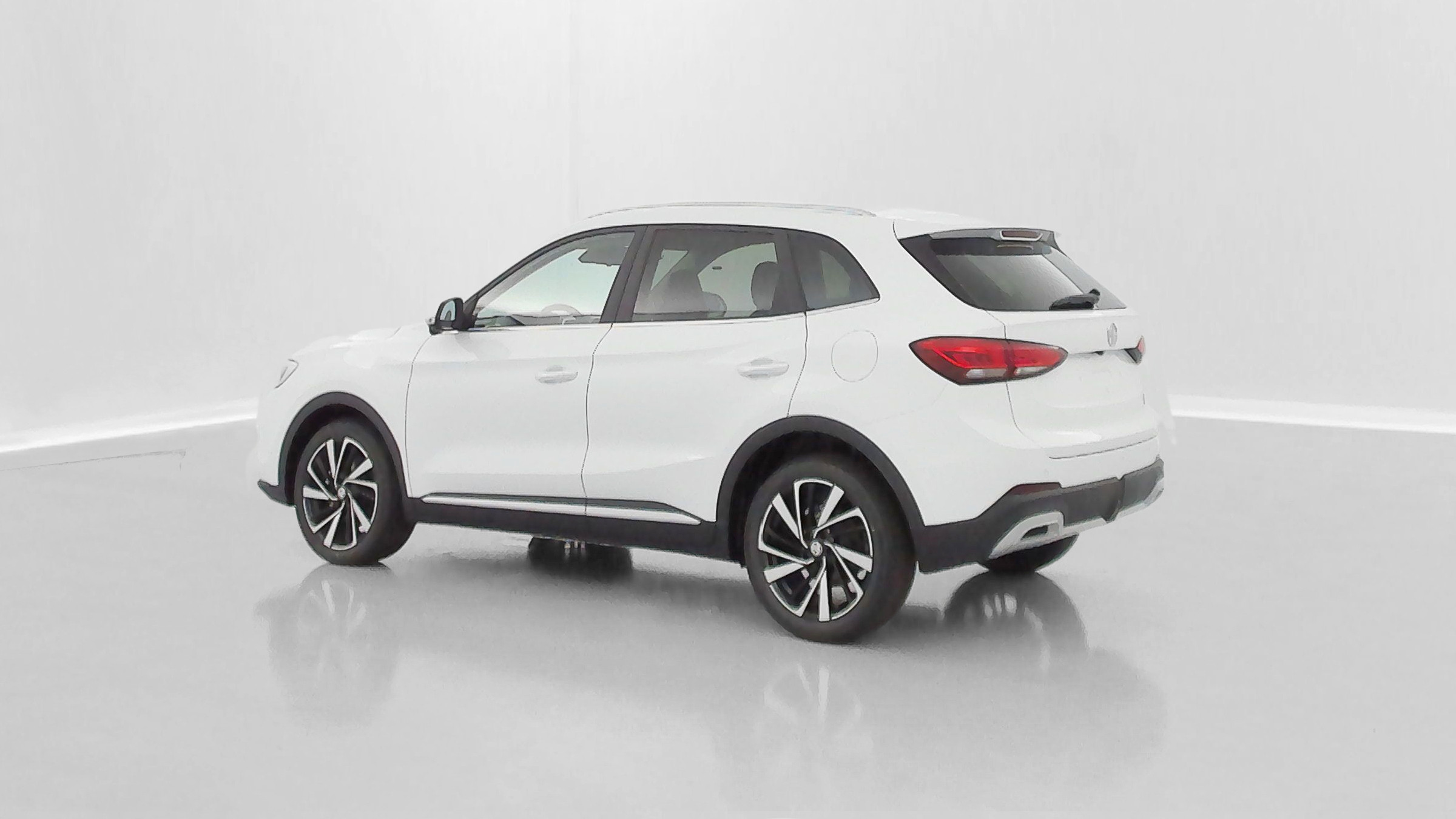 Vente en ligne Mg ZS ZS 1.5 L Hybrid+ 197ch Luxury au prix de 24 500 €