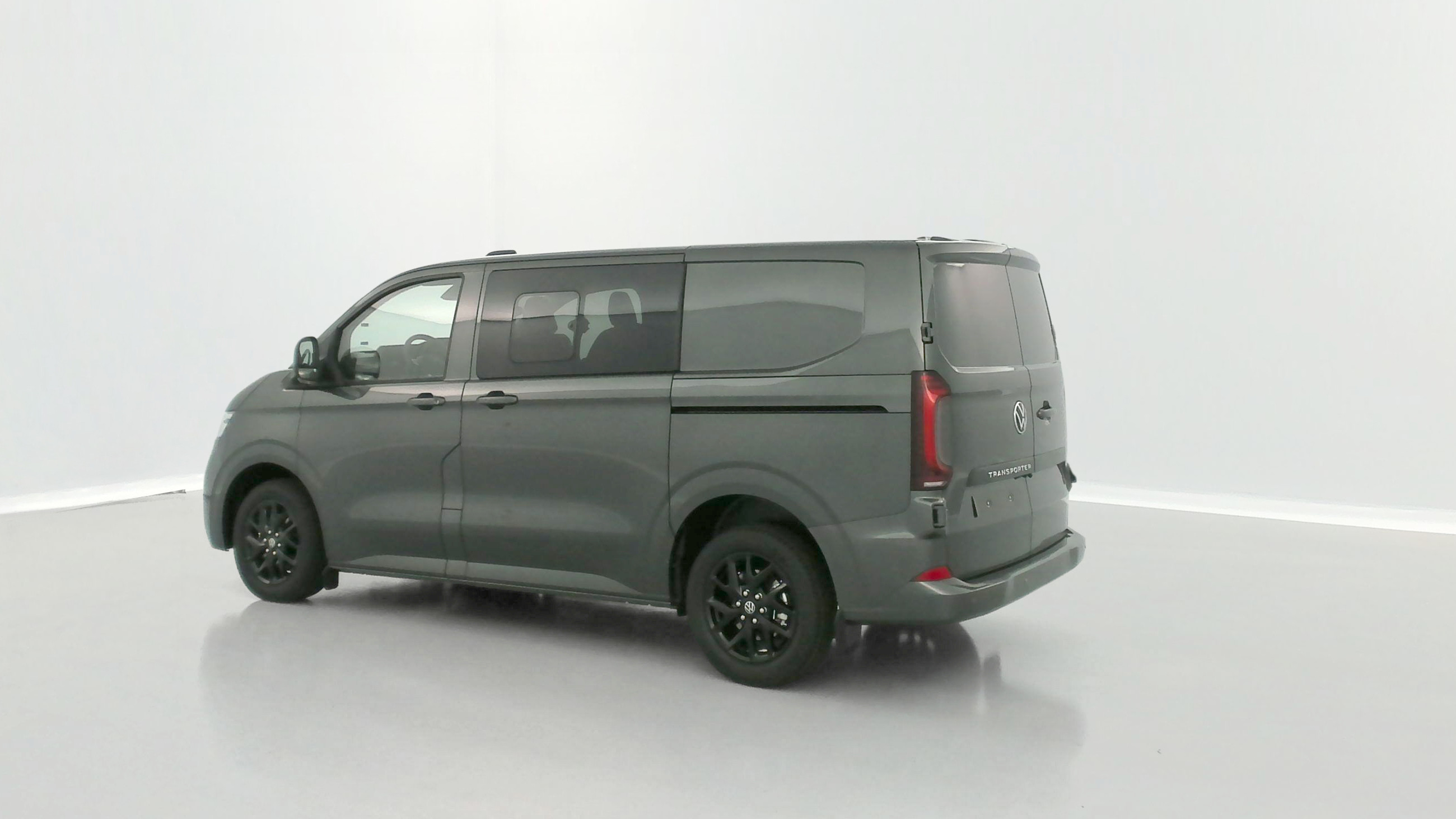 Vente en ligne Volkswagen Transporter TRANSPORTER PROCAB T7 L1H1 2.0 TDI 170ch Business BVA8 au prix de 50 720 €