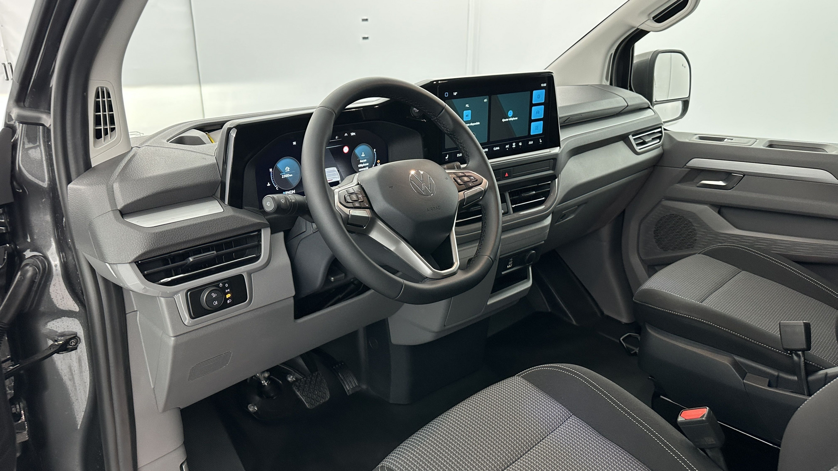 Vente en ligne Volkswagen Transporter TRANSPORTER PROCAB T7 L1H1 2.0 TDI 170ch Business BVA8 au prix de 50 720 €