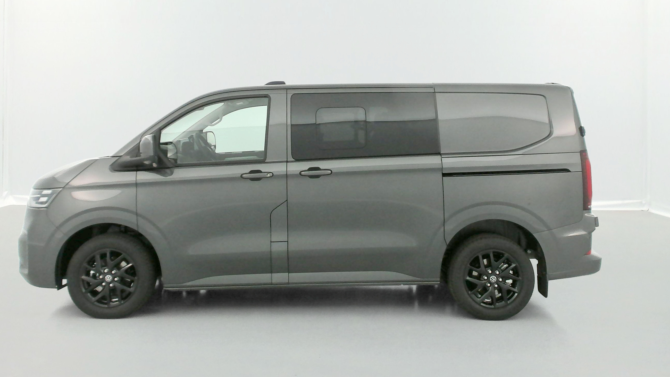 Vente en ligne Volkswagen Transporter TRANSPORTER PROCAB T7 L1H1 2.0 TDI 170ch Business BVA8 au prix de 50 720 €