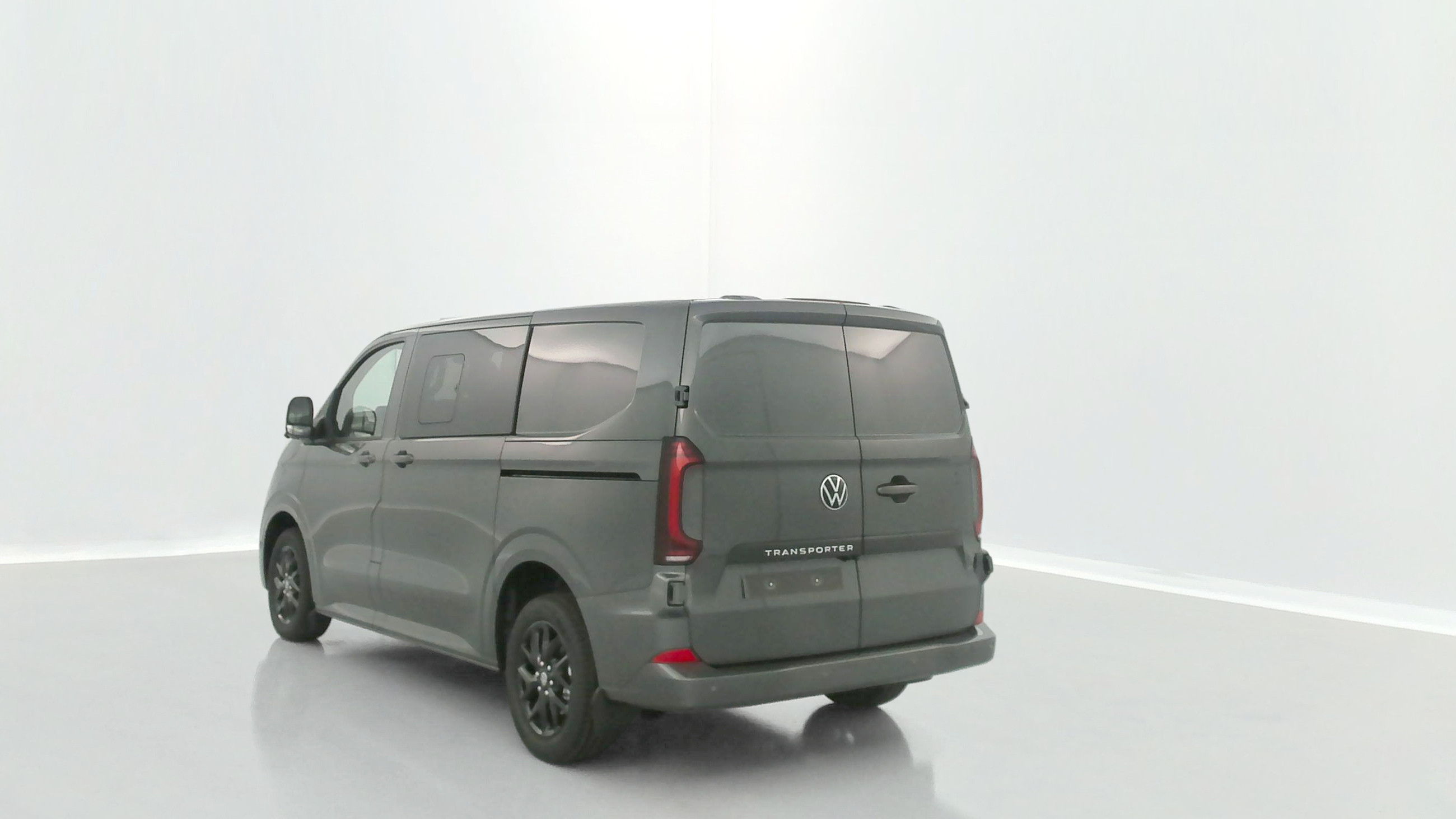 Vente en ligne Volkswagen Transporter TRANSPORTER PROCAB T7 L1H1 2.0 TDI 170ch Business BVA8 au prix de 50 720 €