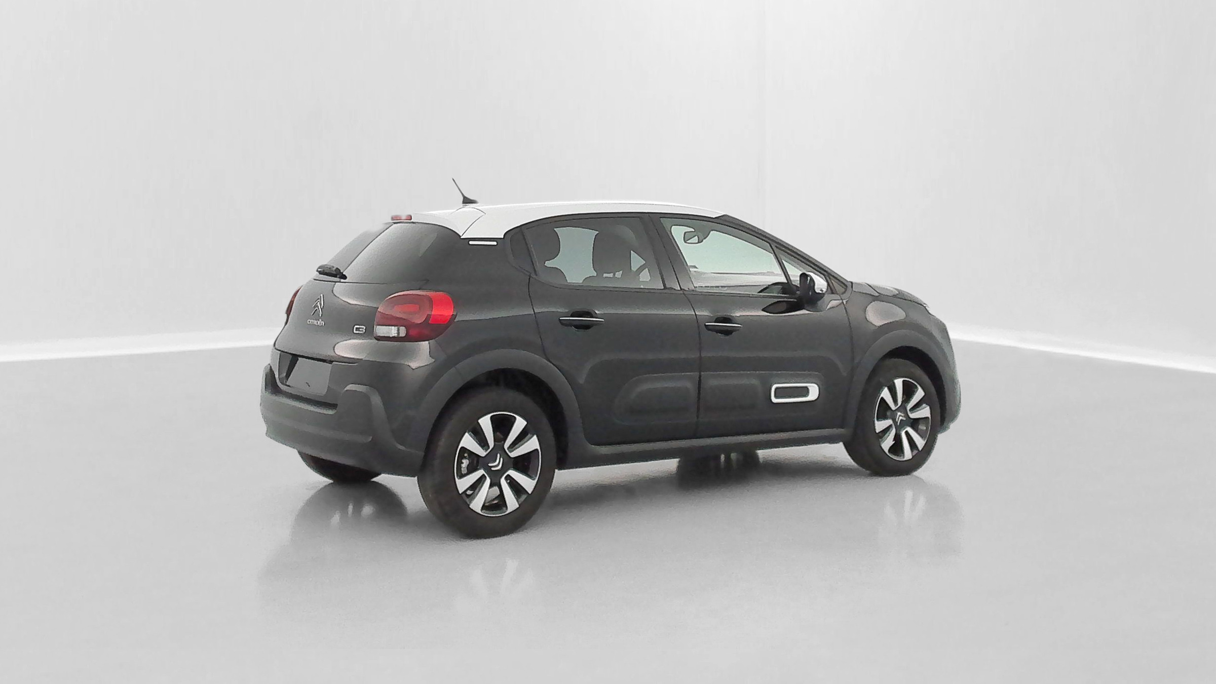 Vente en ligne Citroën C3 C3 III 1.2 PureTech 110ch Shine au prix de 16 600 €