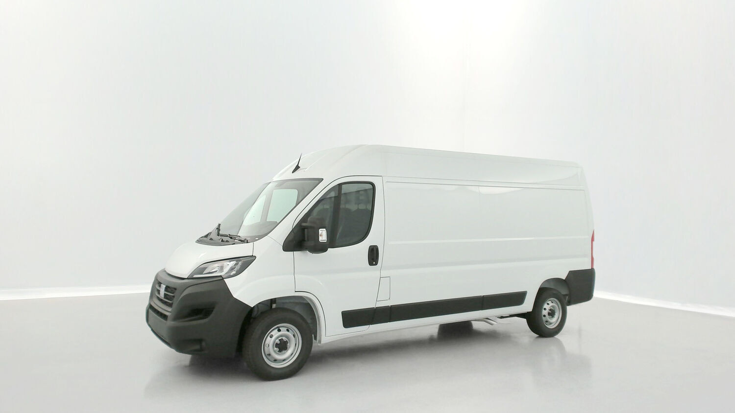 Vente en ligne Fiat Ducato Fourgon DUCATO 3.3 LH2 2.2 H3-Power 140ch Pack Pro Lounge Connect au prix de 31 880 €