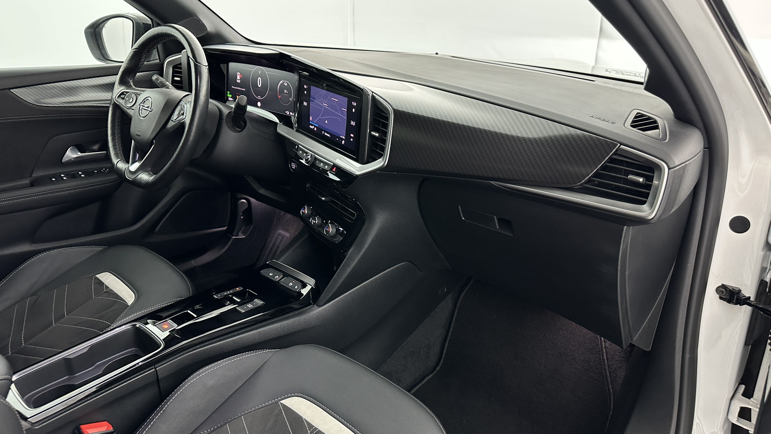 Vente en ligne Opel Mokka MOKKA-E 136ch Ultimate au prix de 25 900 €