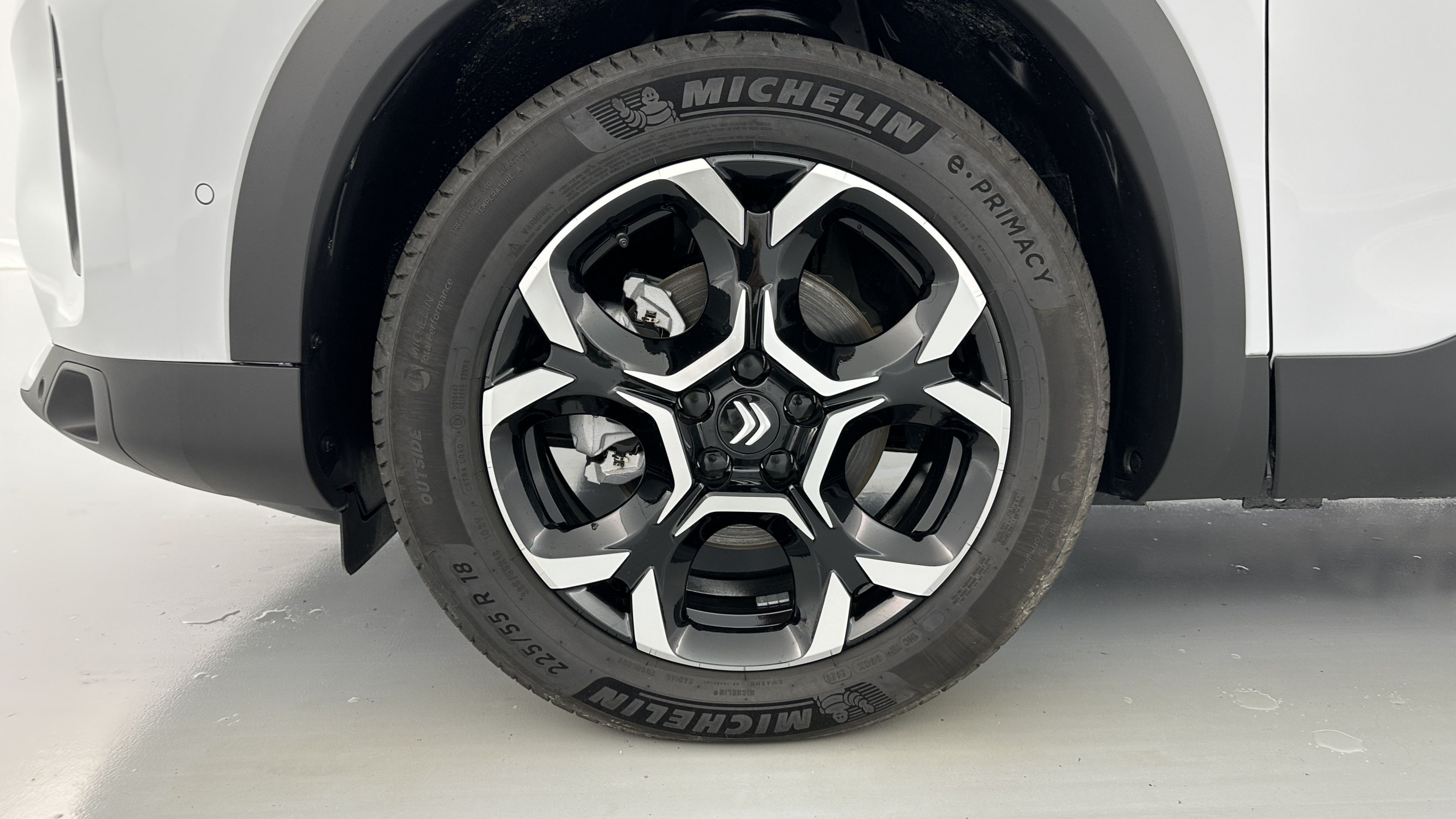 Vente en ligne Citroën C5 Aircross C5 AIRCROSS 1.2 Hybride 145ch Max e-DCS6 au prix de 27 910 €