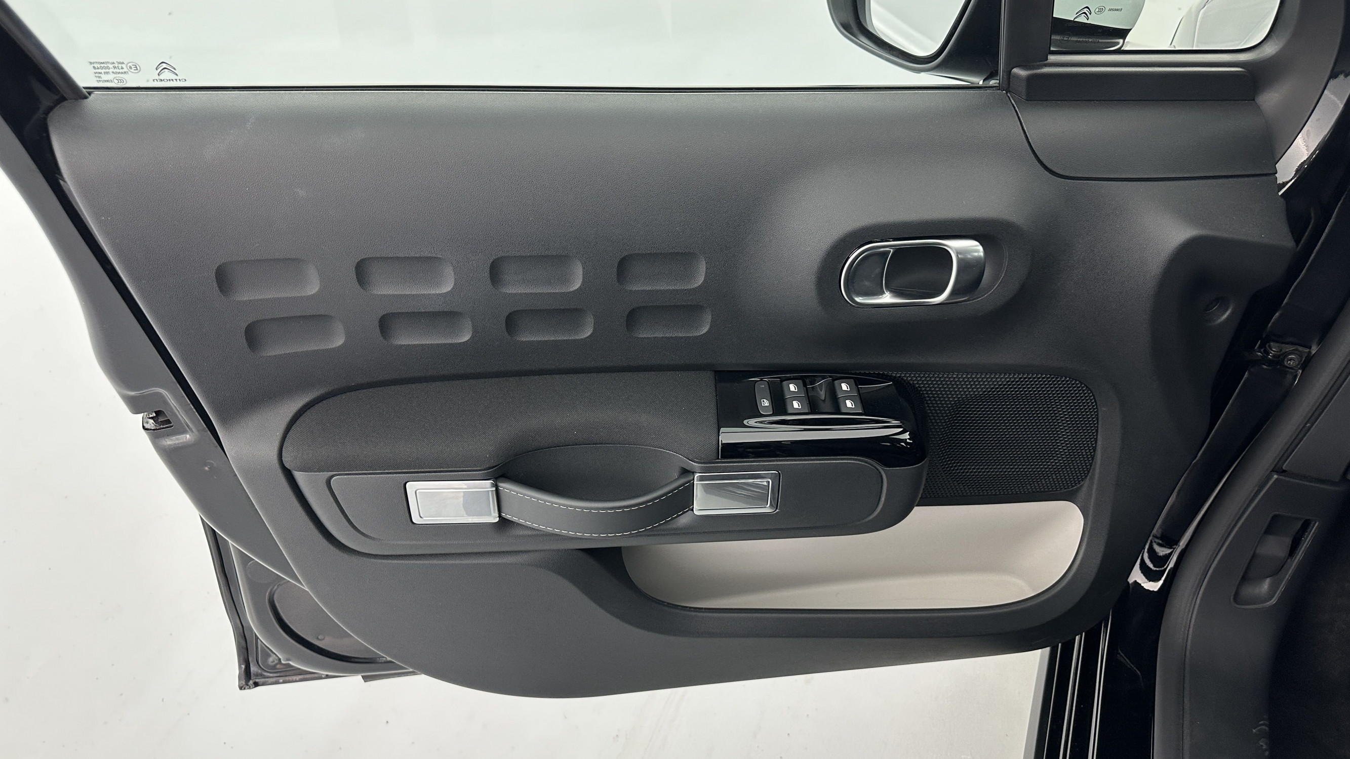 Vente en ligne Citroën C3 C3 III 1.2 PureTech 110ch Shine au prix de 16 600 €