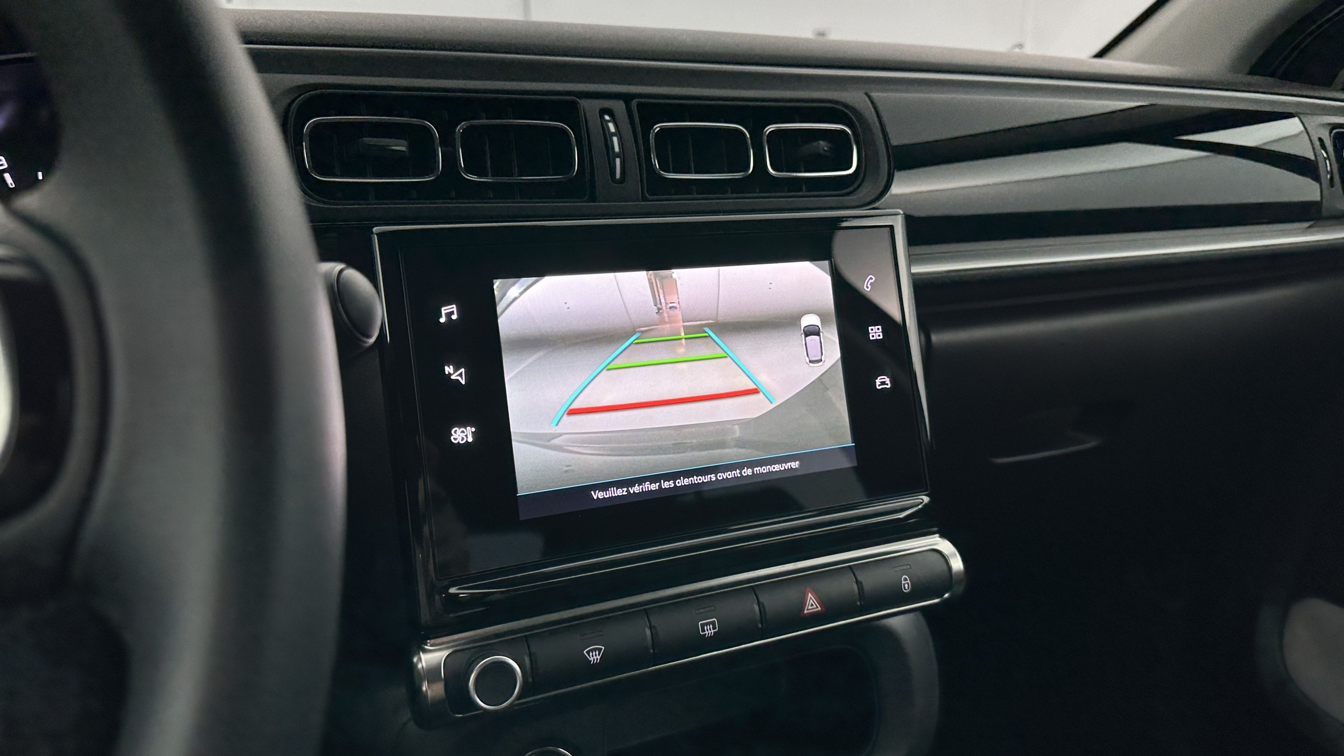 Vente en ligne Citroën C3 C3 III 1.2 PureTech 110ch Shine au prix de 16 600 €