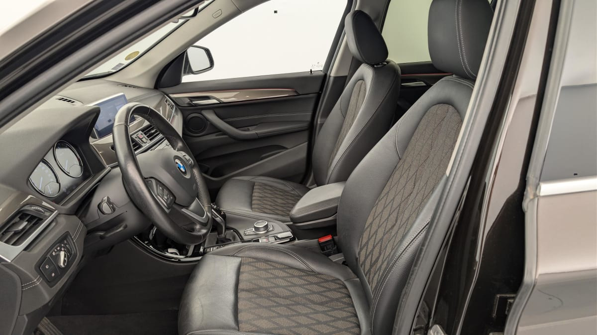 Vente en ligne Bmw X1 XDRIVE 20D 190 CH BVA8 XLINE au prix de 28 510 €