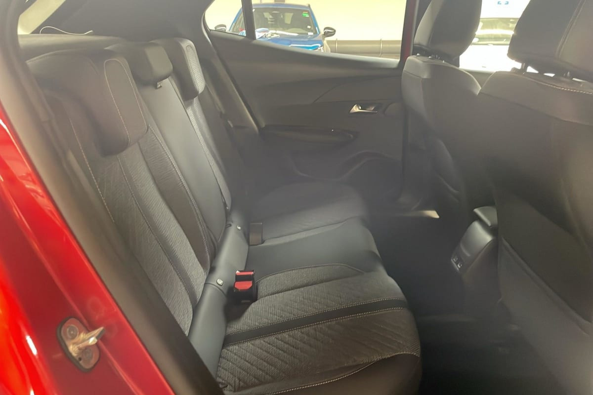 Vente en ligne Peugeot 2008 100 S S BVM6 Allure au prix de 18 400 €