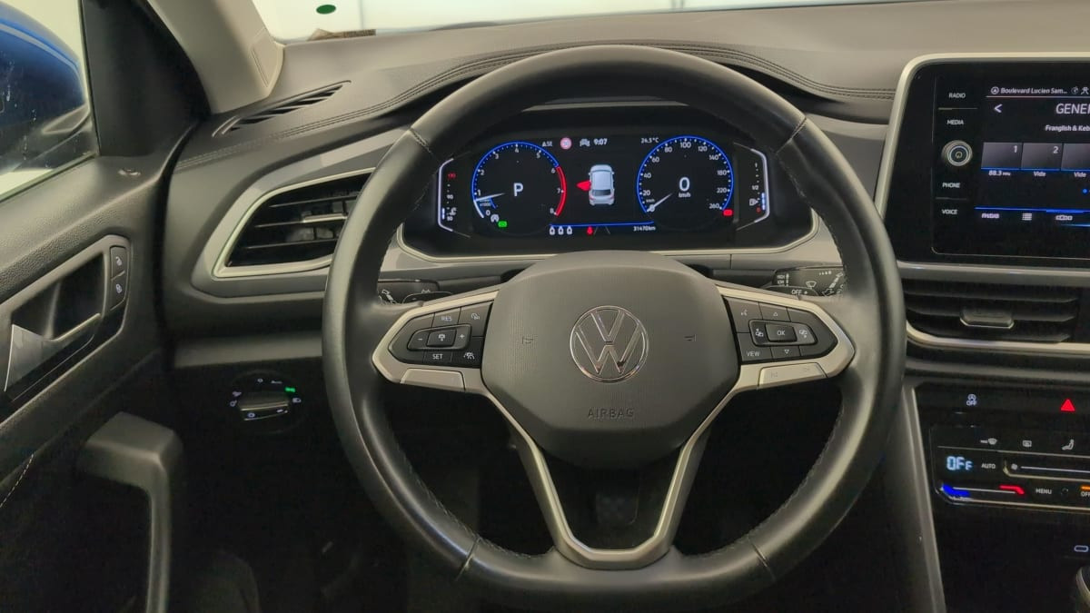 Vente en ligne Volkswagen T-Roc 1.5 TSI EVO 150 Start Stop DSG7 Style au prix de 24 390 €