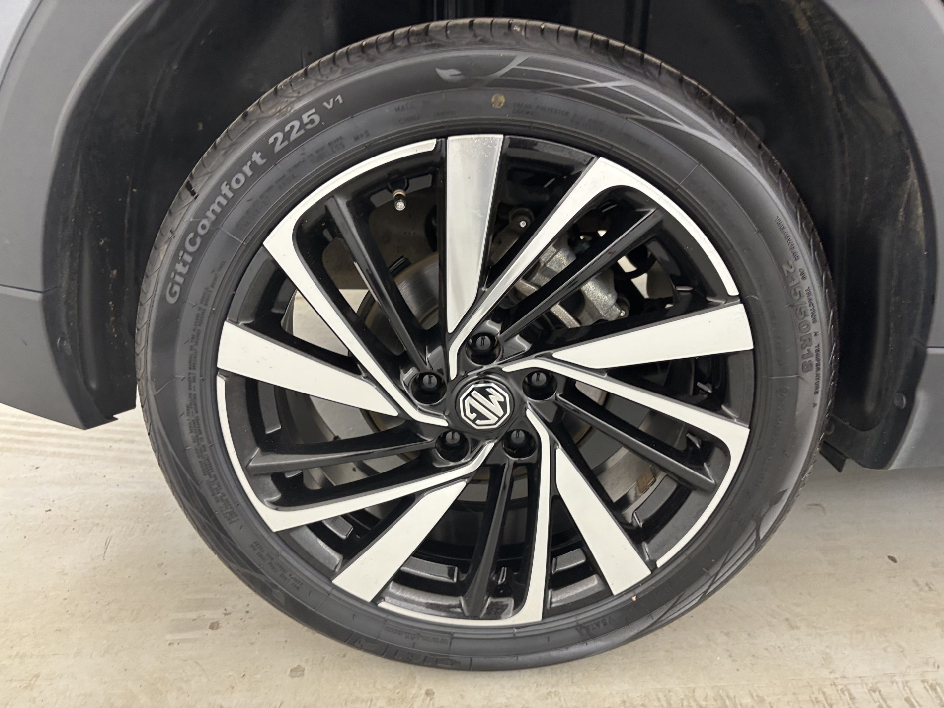 Vente en ligne Mg ZS 1.5 Hybrid+ 197ch Luxury au prix de 20 790 €