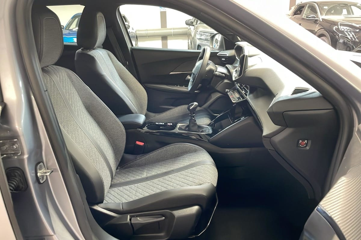 Vente en ligne Peugeot 2008 100 S S BVM6 Allure au prix de 18 300 €