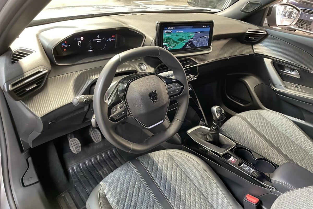 Vente en ligne Peugeot 2008 100 S S BVM6 Allure au prix de 18 300 €
