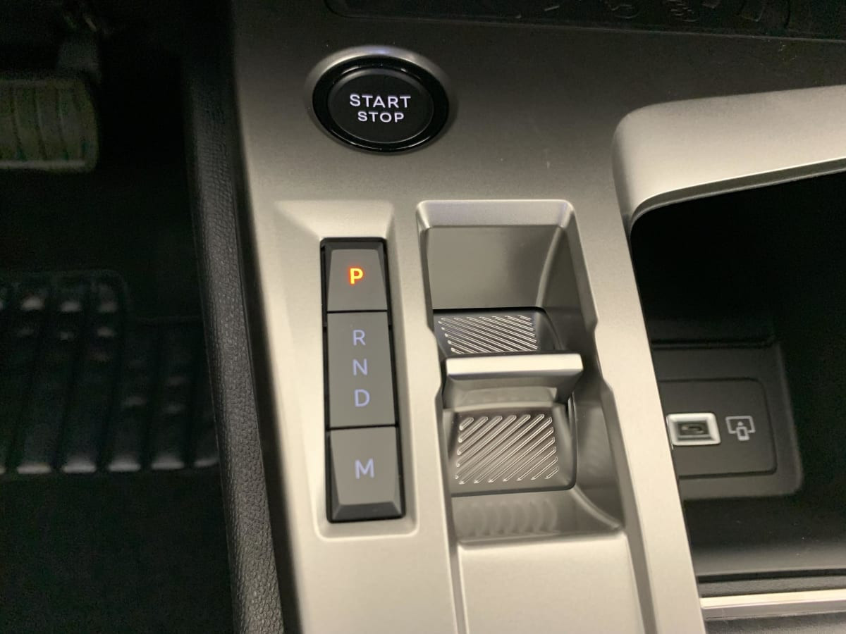 Vente en ligne Peugeot 308 BLUEHDI 130CH S S EAT8 ALLURE au prix de 27 280 €