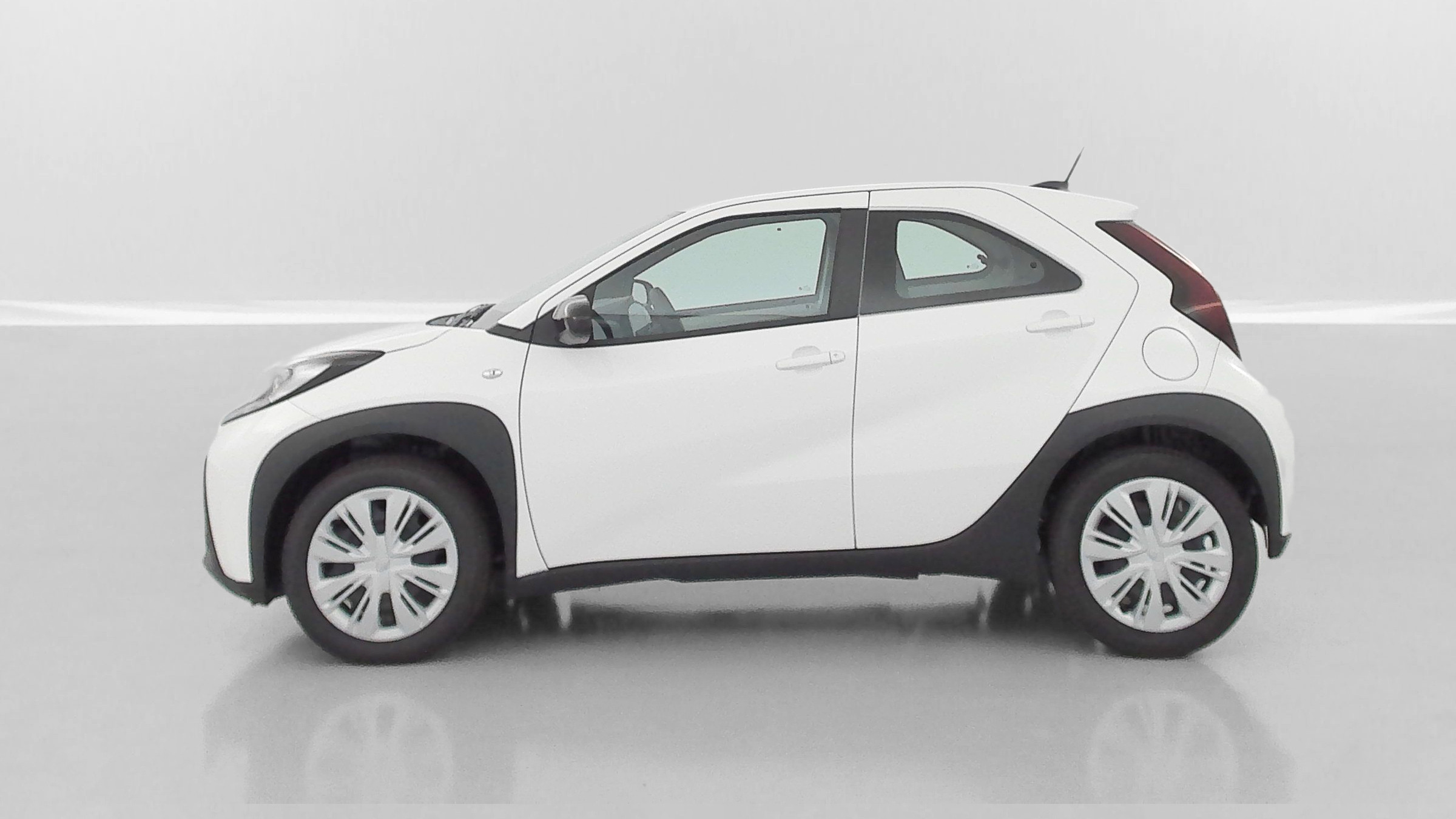 Vente en ligne Toyota Aygo X AYGO X 1.0 VVT-i 72ch Dynamic S-CVT au prix de 18 500 €